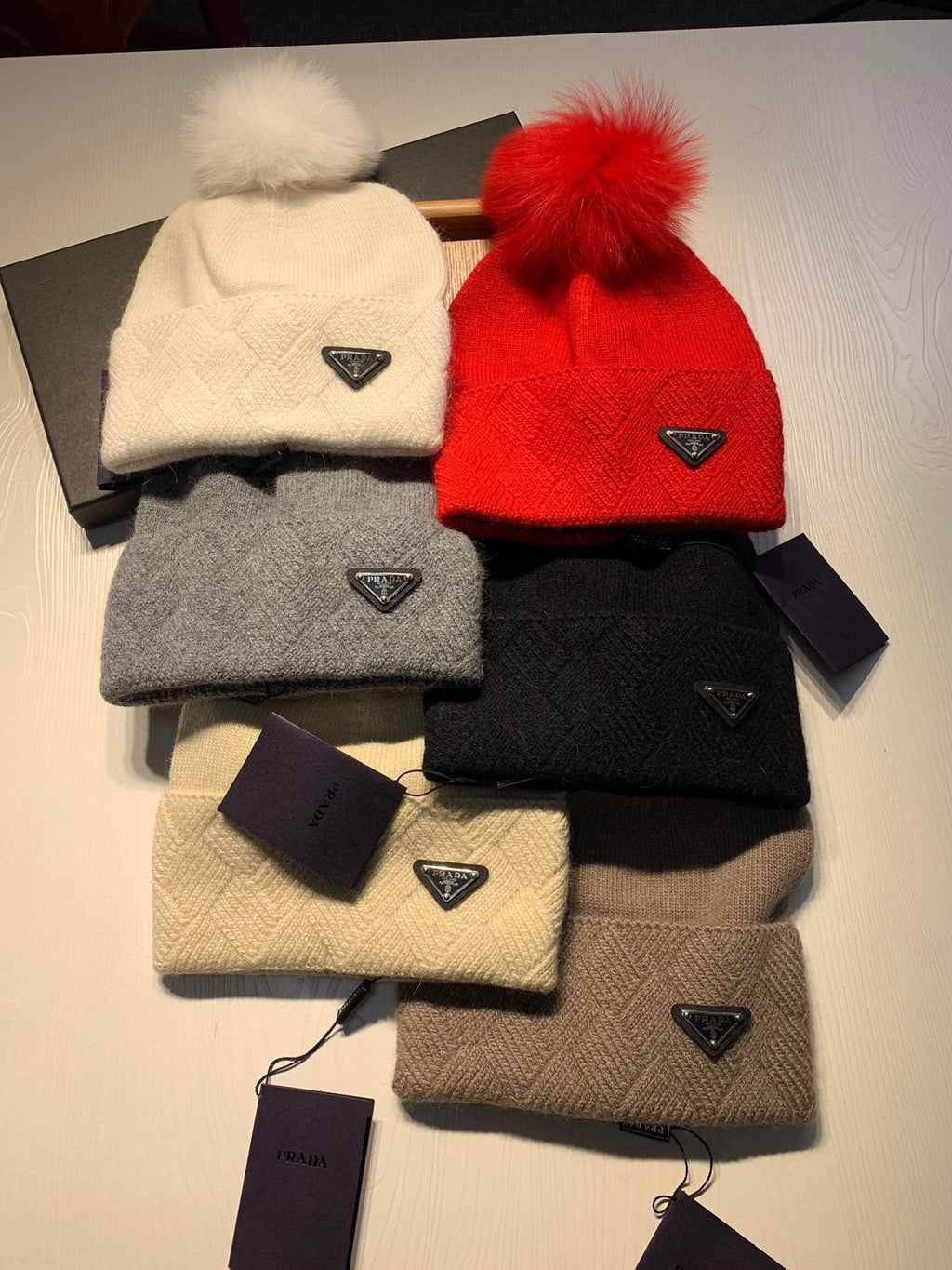 PRADA BEANIE HAT IN WHITE WOOL AND RABBIT FUR 361435