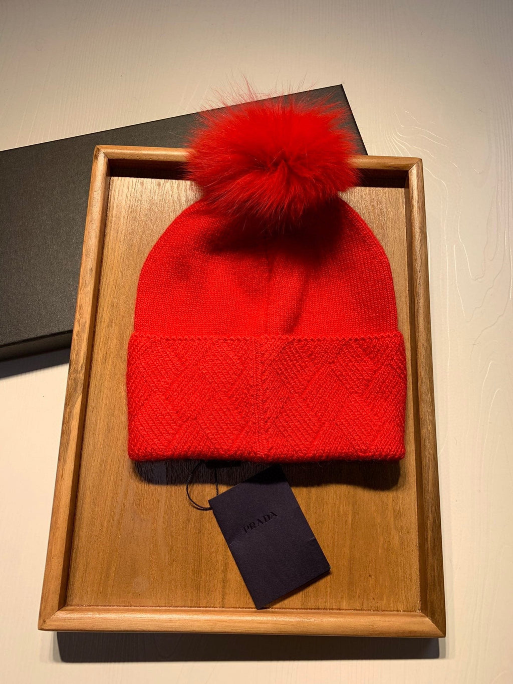 PRADA BEANIE HAT IN CHERRY RED WOOL AND RABBIT FUR 361436