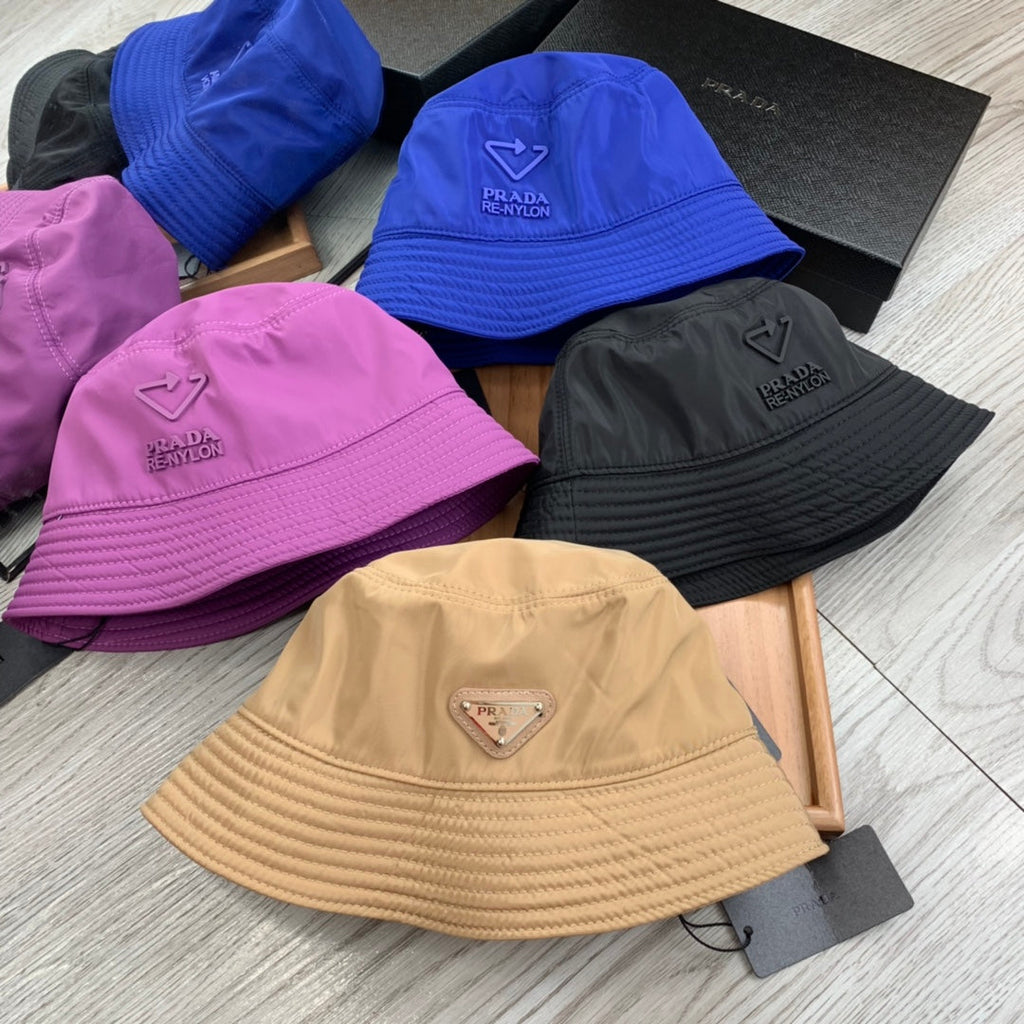 PRADA BUCKET HAT IN PURPLE RE-NYLON 234100