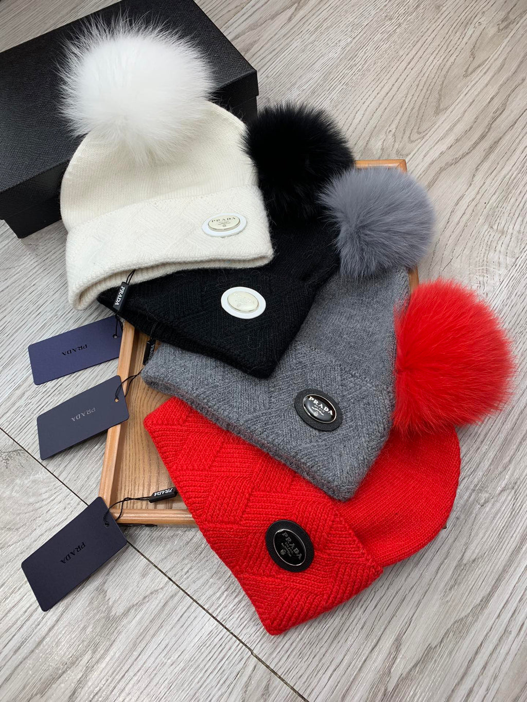 PRADA BEANIE HAT IN CHERRY RED WOOL AND RABBIT FUR 346718