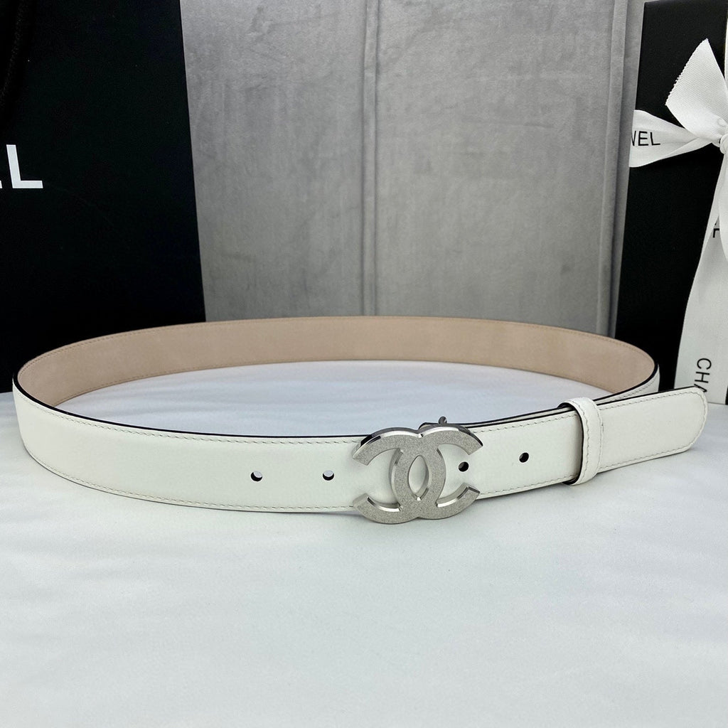 CHANEL DOUBLE C BELT 30MM IN WHITE CALFSKIN METAL BUCKLE