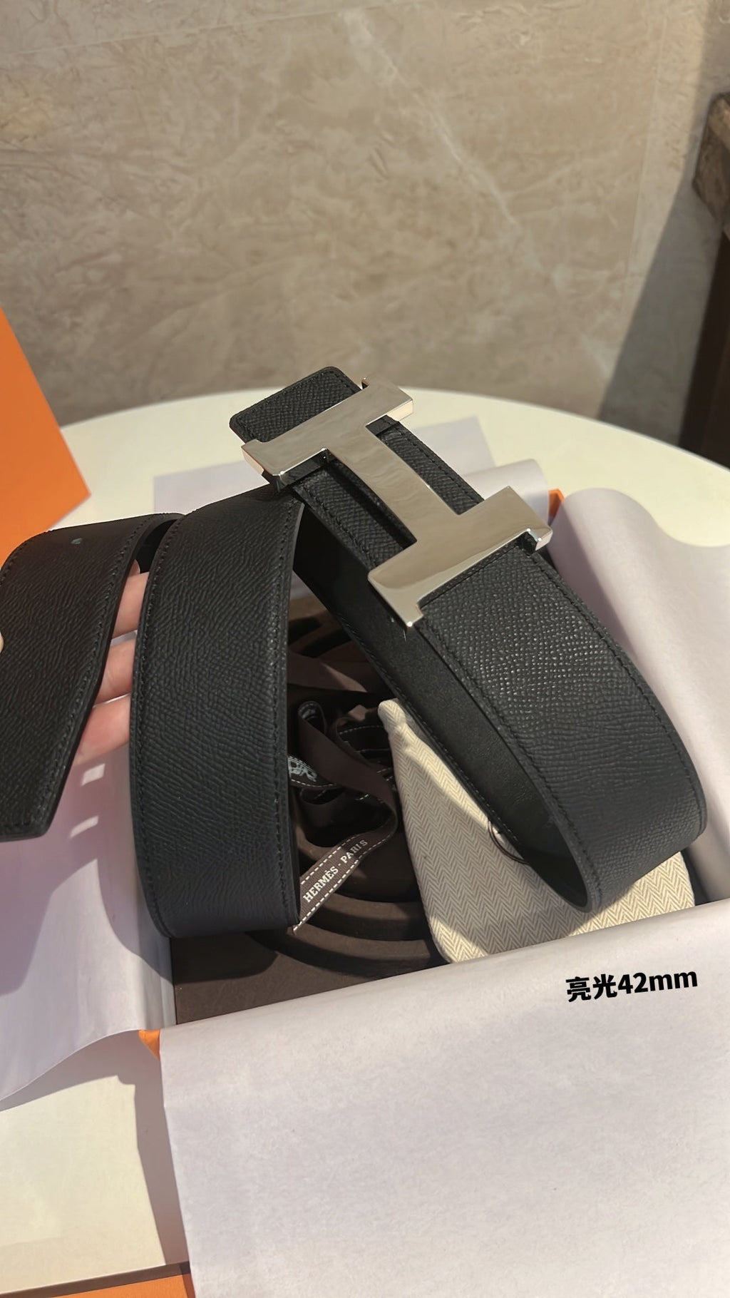 HERMES CONSTANCE BELT BUCKLE & REVERSIBLE BLACK LEATHER STRAP 42MM