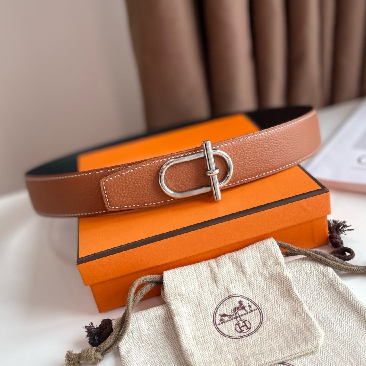 HERMES ITHAQUE BELT SILVER BUCKLE & REVERSIBLE CINNAMON BROWN AND BLACK LEATHER STRAP 38MM