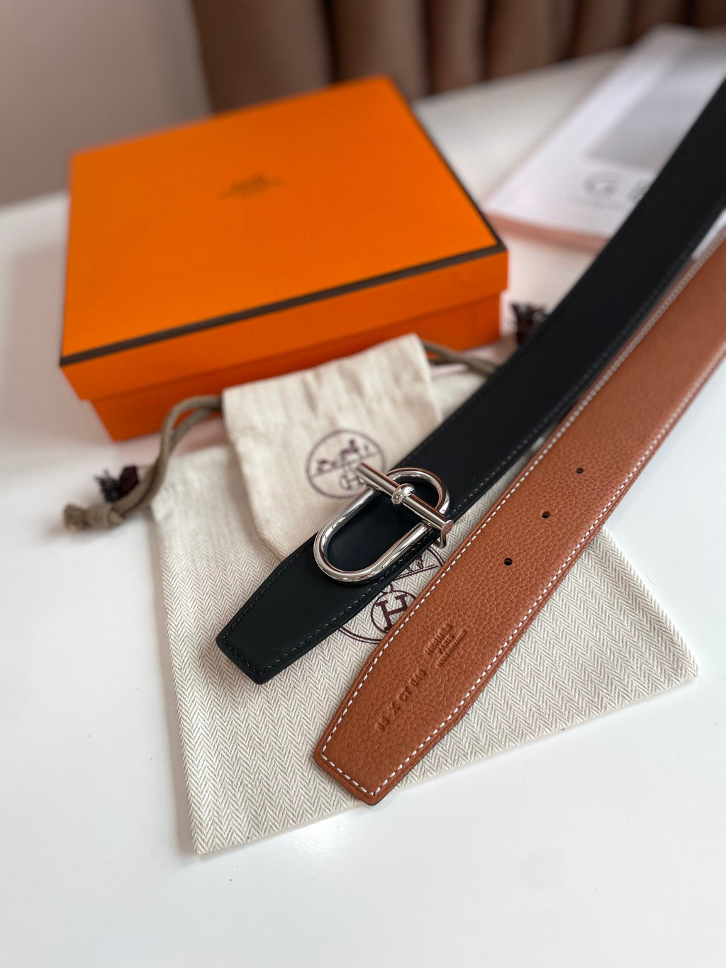 HERMES ITHAQUE BELT SILVER BUCKLE & REVERSIBLE CINNAMON BROWN AND BLACK LEATHER STRAP 38MM