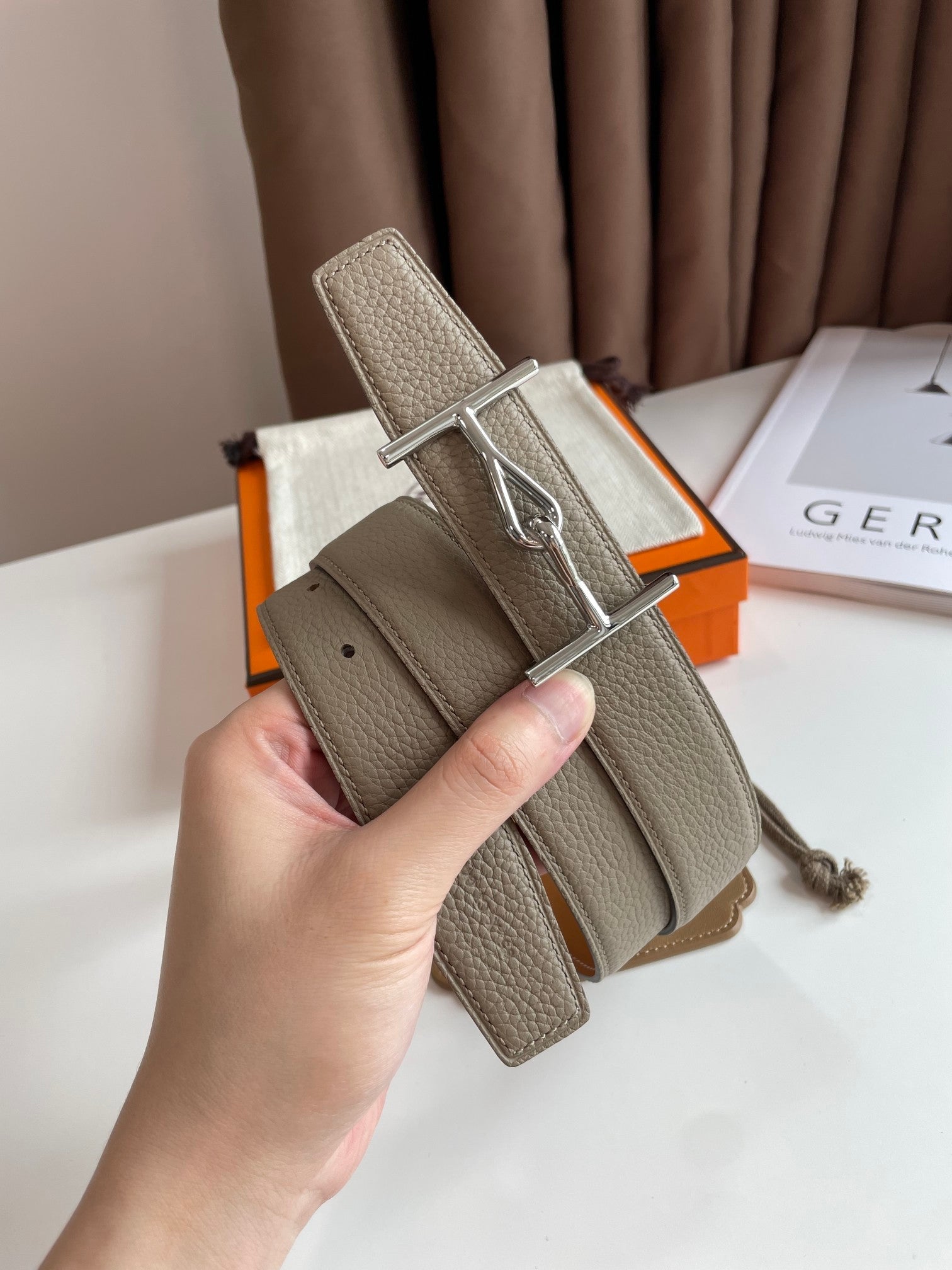 HERMES JUMBO BELT SILVER BUCKLE & REVERSIBLE CAMEL BROWN AND ORANGE LEATHER STRAP 32MM