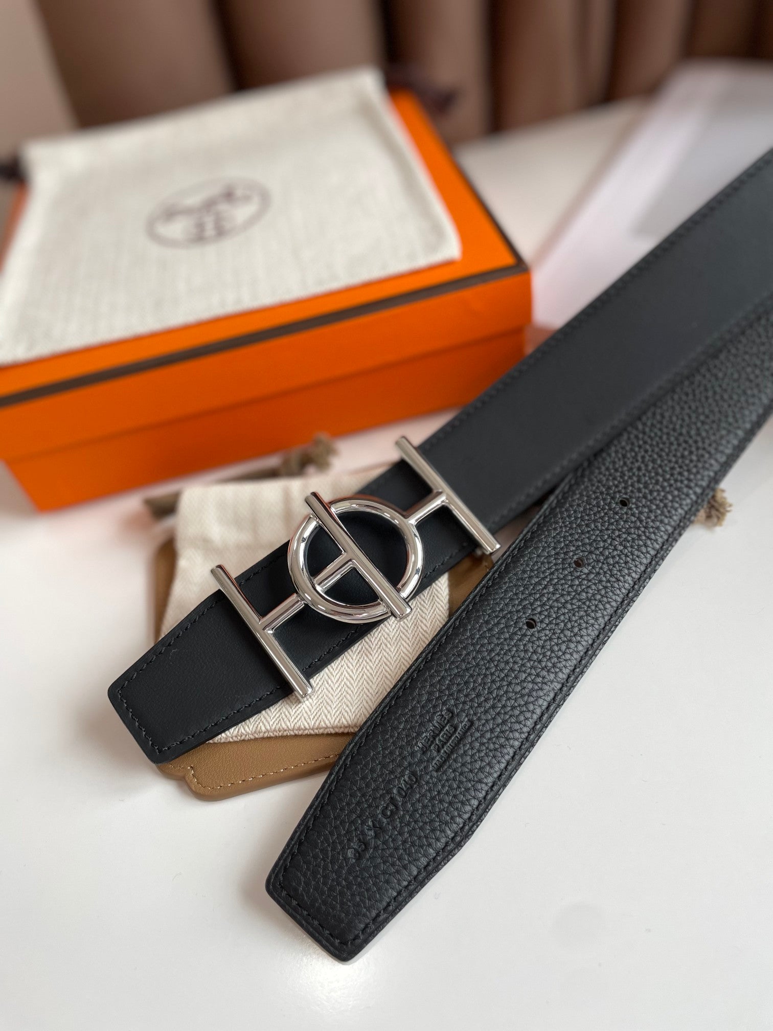 HERMES ULYSSE BELT BUCKLE & REVERSIBLE BLACK LEATHER STRAP 38MM SILVER HARDWARE
