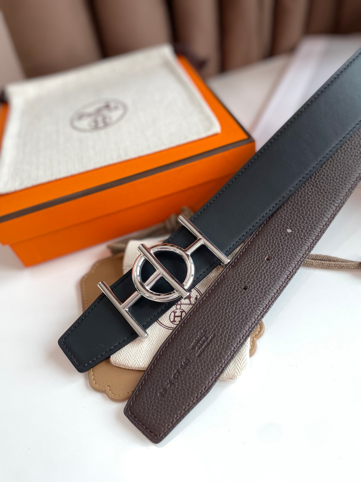 HERMES ULYSSE BELT BUCKLE & REVERSIBLE CHOCOLATE BROWN LEATHER STRAP 38MM SILVER HARDWARE