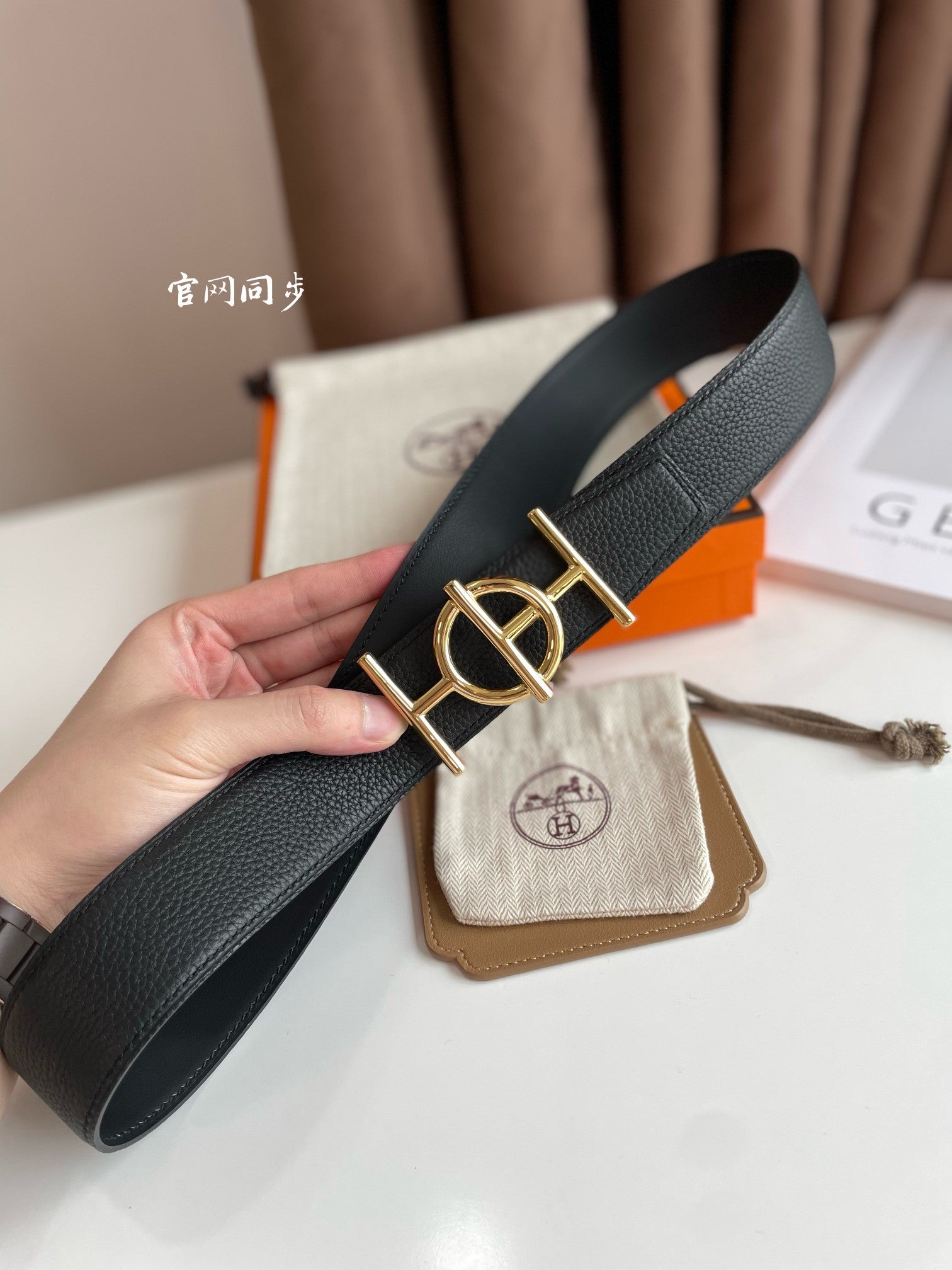 HERMES ULYSSE BELT BUCKLE & REVERSIBLE BLACK LEATHER STRAP 38MM GOLD HARDWARE