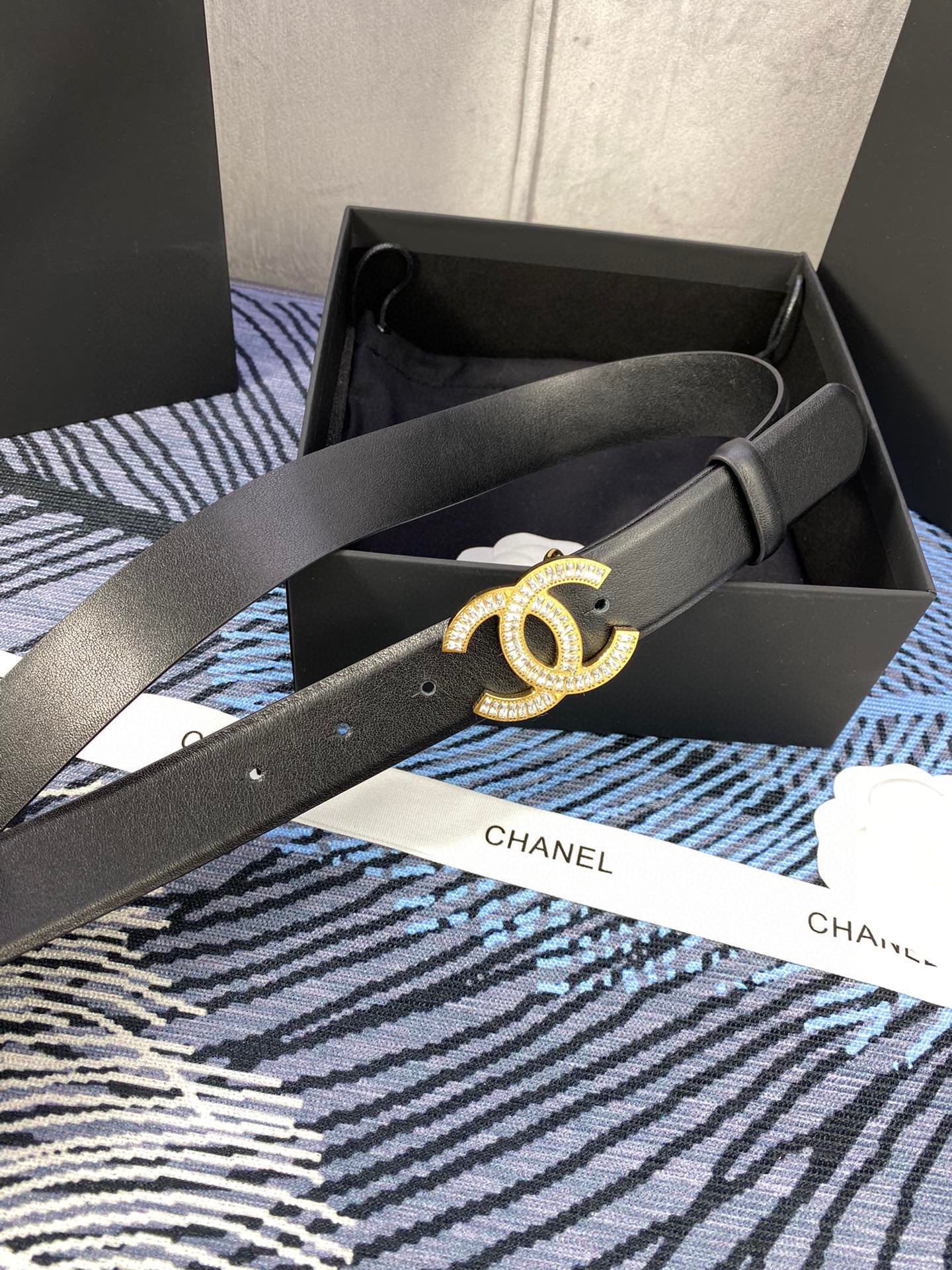 CHANEL 25S BELT 30 MM IN BLACK CALFSKIN WITH GOLD HARDWARE 615100