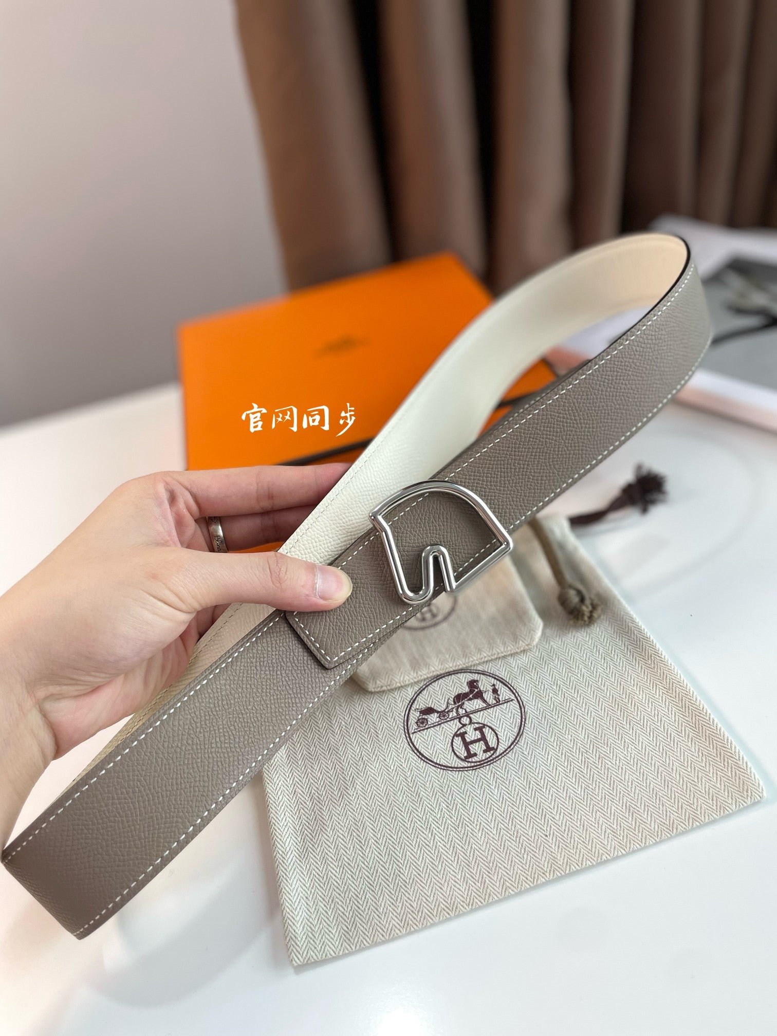 HERMES BOUCLE BELT BUCKLE & REVERSIBLE KHAKI BROWN AND WHITE LEATHER STRAP 38MM SILVER HARDWARE