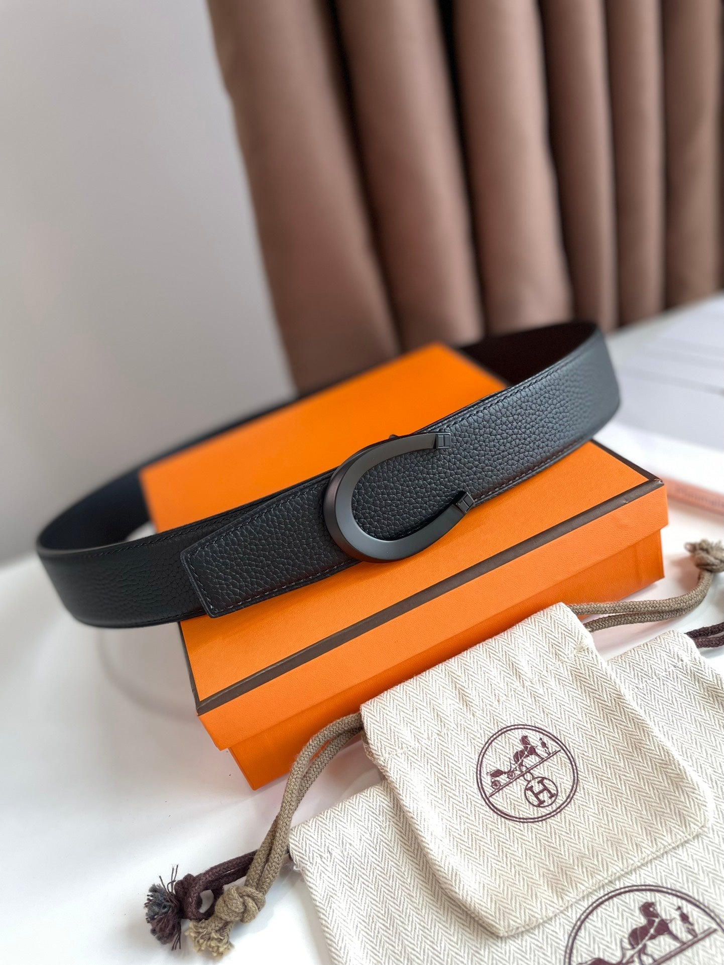 HERMES LUCK BELT BUCKLE & REVERSIBLE BLACK LEATHER STRAP 38MM