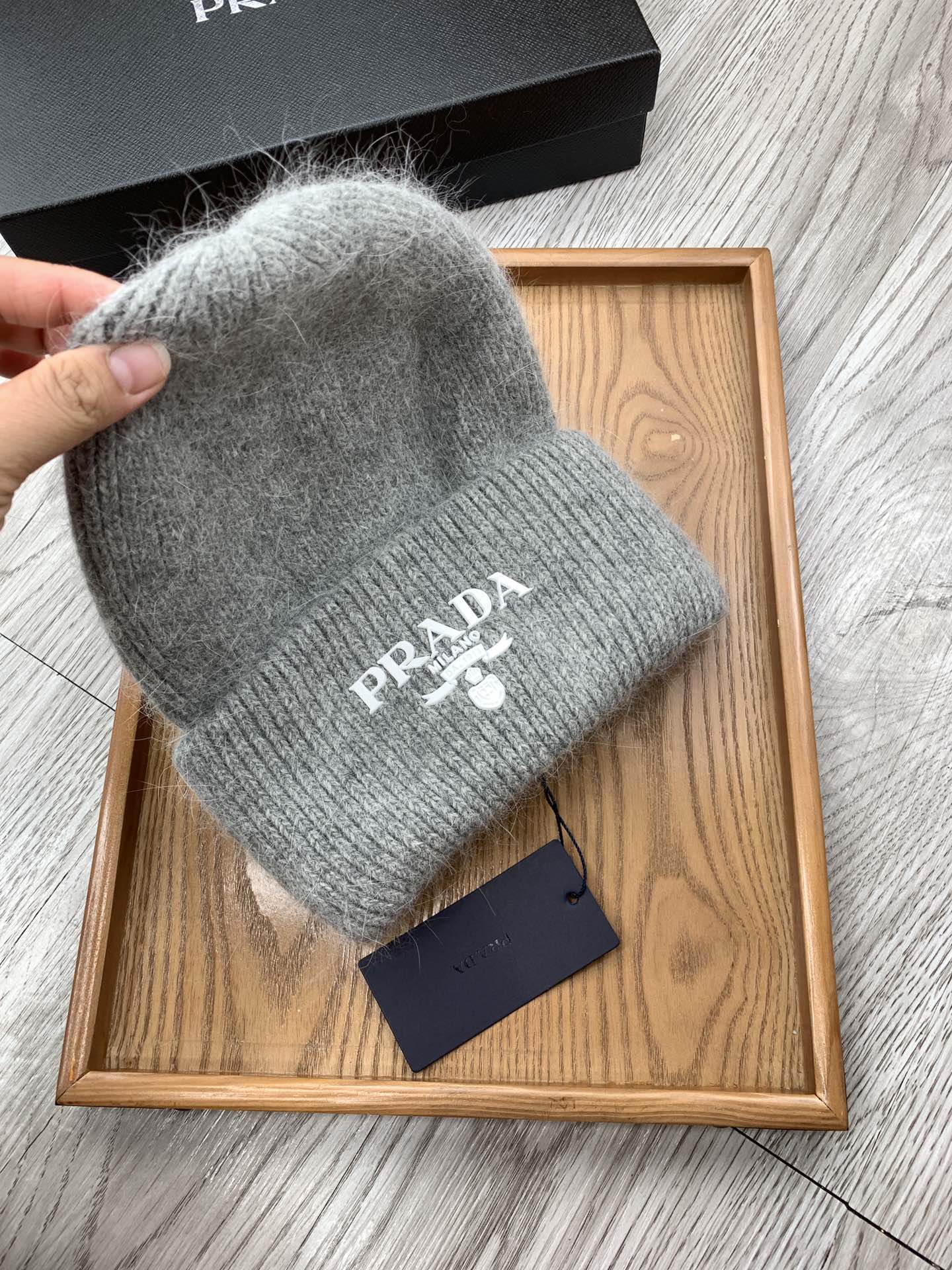 PRADA BEANIE HAT IN DOLPHIN GRAY WOOL 108750