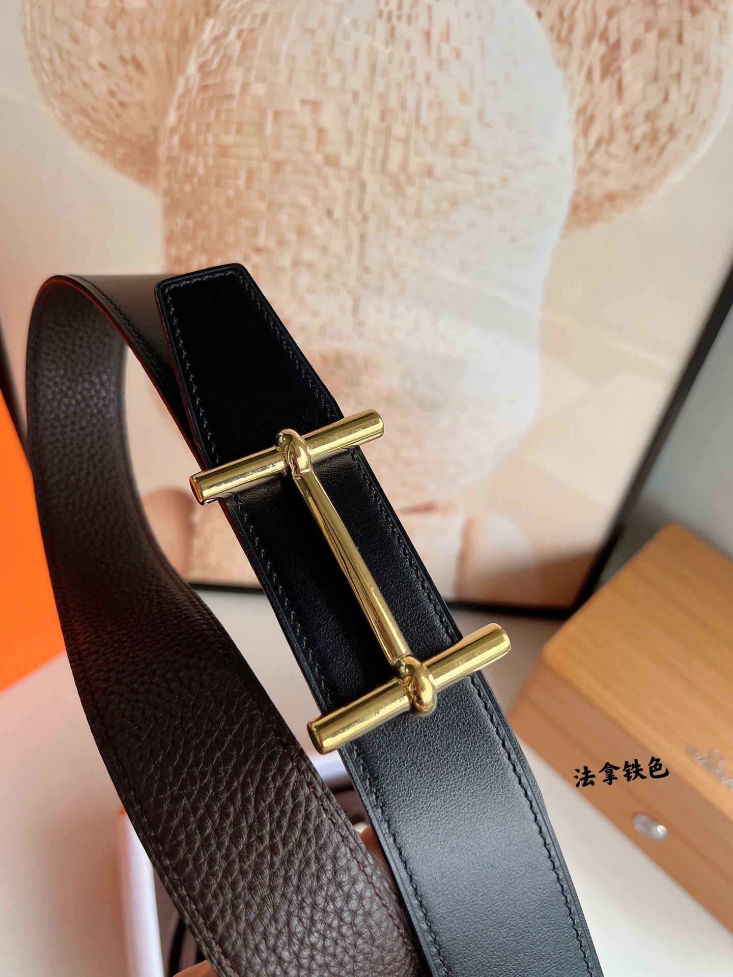 HERMES H D'ANCRE BELT BUCKLE & REVERSIBLE CHOCOLATE BROWN LEATHER STRAP 38 MM GOLD HARDWARE