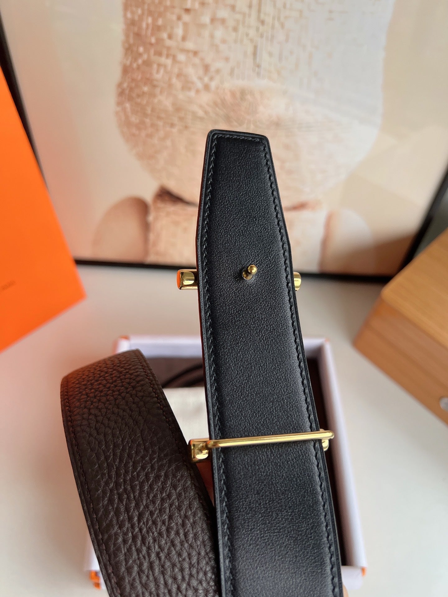 HERMES H D'ANCRE BELT BUCKLE & REVERSIBLE CHOCOLATE BROWN LEATHER STRAP 38 MM GOLD HARDWARE