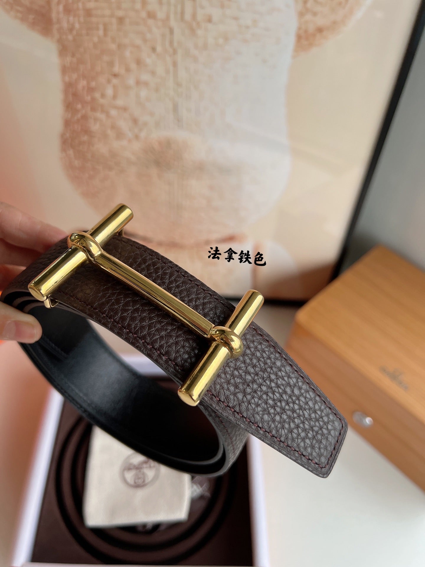 HERMES H D'ANCRE BELT BUCKLE & REVERSIBLE CHOCOLATE BROWN LEATHER STRAP 38 MM GOLD HARDWARE