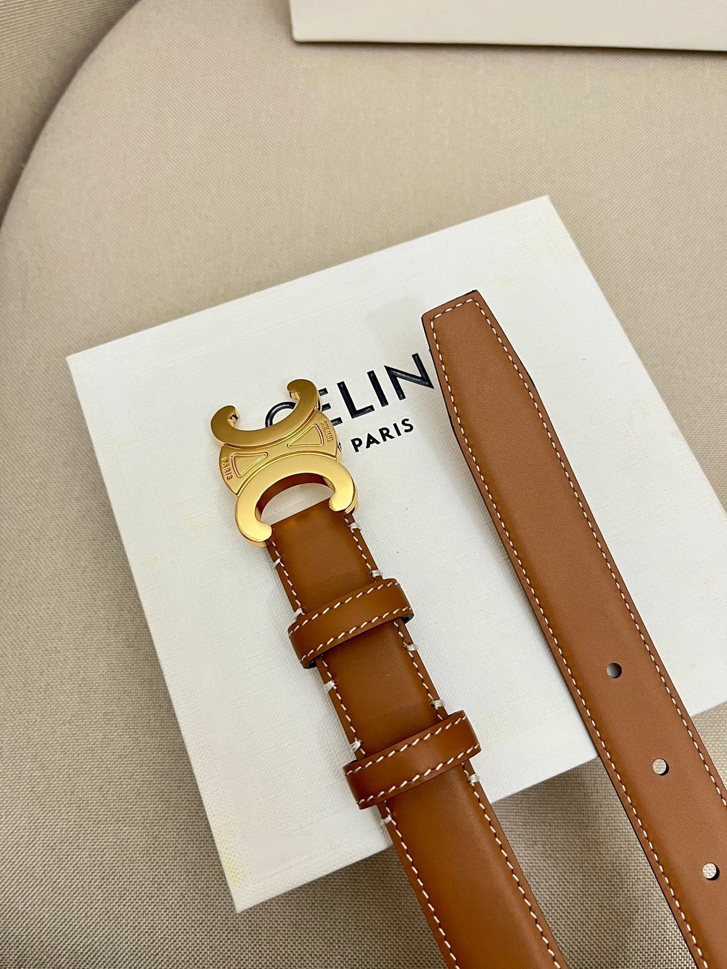 CELINE 25S TRIOMPHE 25MM BELT IN CARAMEL CALFSKIN GLOD HARDWARE
