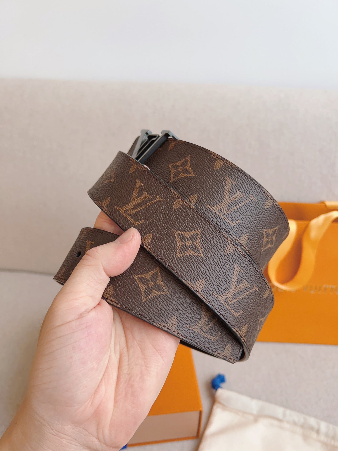 LOUIS VUITTON LV 25S BELT 40 MM IN BROWN CALFSKIN 593207