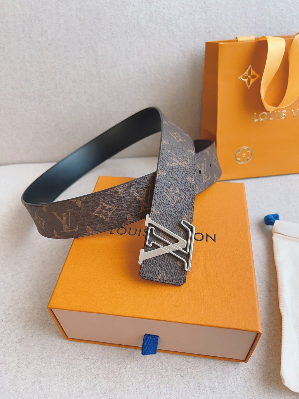 LOUIS VUITTON LV 25S BELT 40 MM IN BROWN CALFSKIN 593209