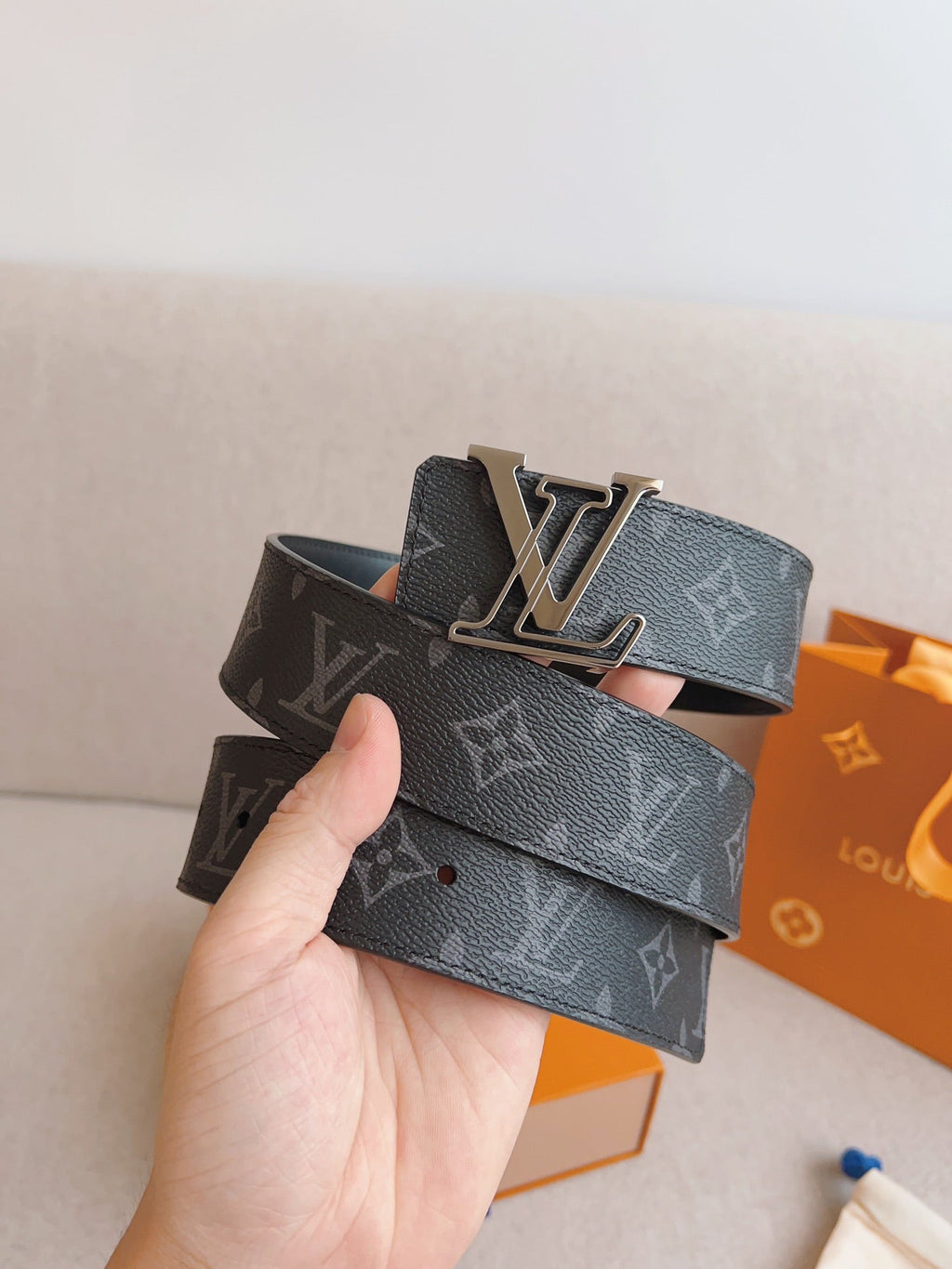 LOUIS VUITTON LV 25S BELT 40 MM IN BLACK MIX GREY CALFSKIN 593204