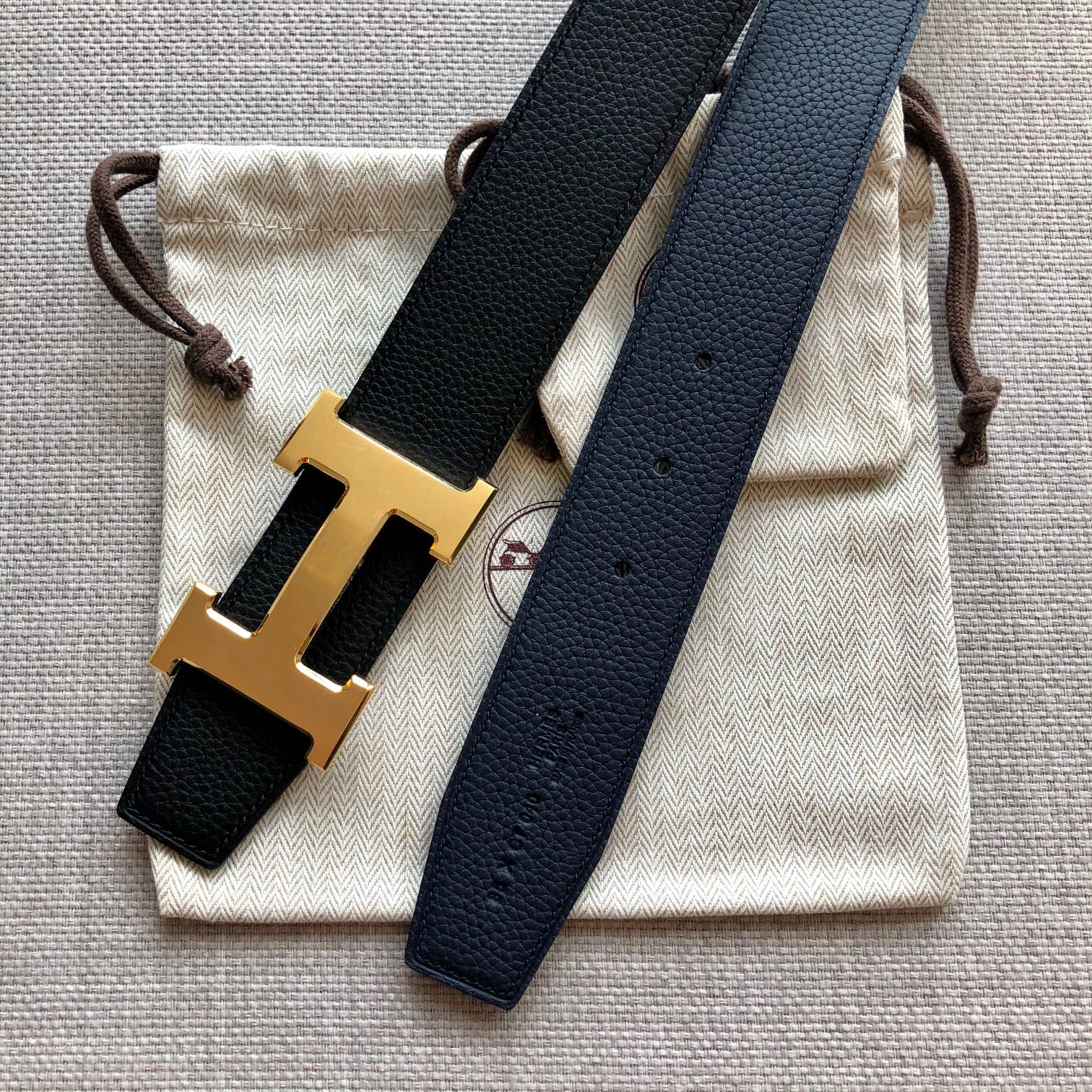 HERMES BELT BUCKLE & REVERSIBLE BLACK LEATHER STRAP 38MM GOLD HARDWARE