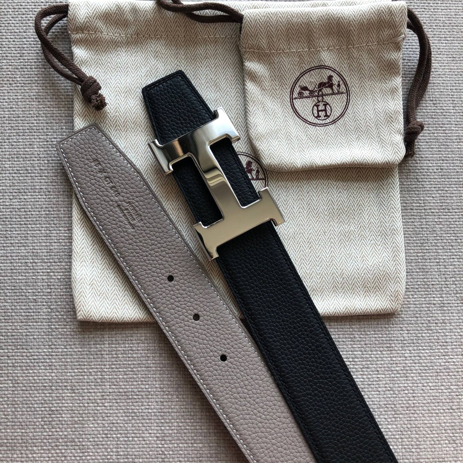 HERMES BELT BUCKLE & REVERSIBLE BLACK AND TAN BROWN LEATHER STRAP 38MM SILVER HARDWARE