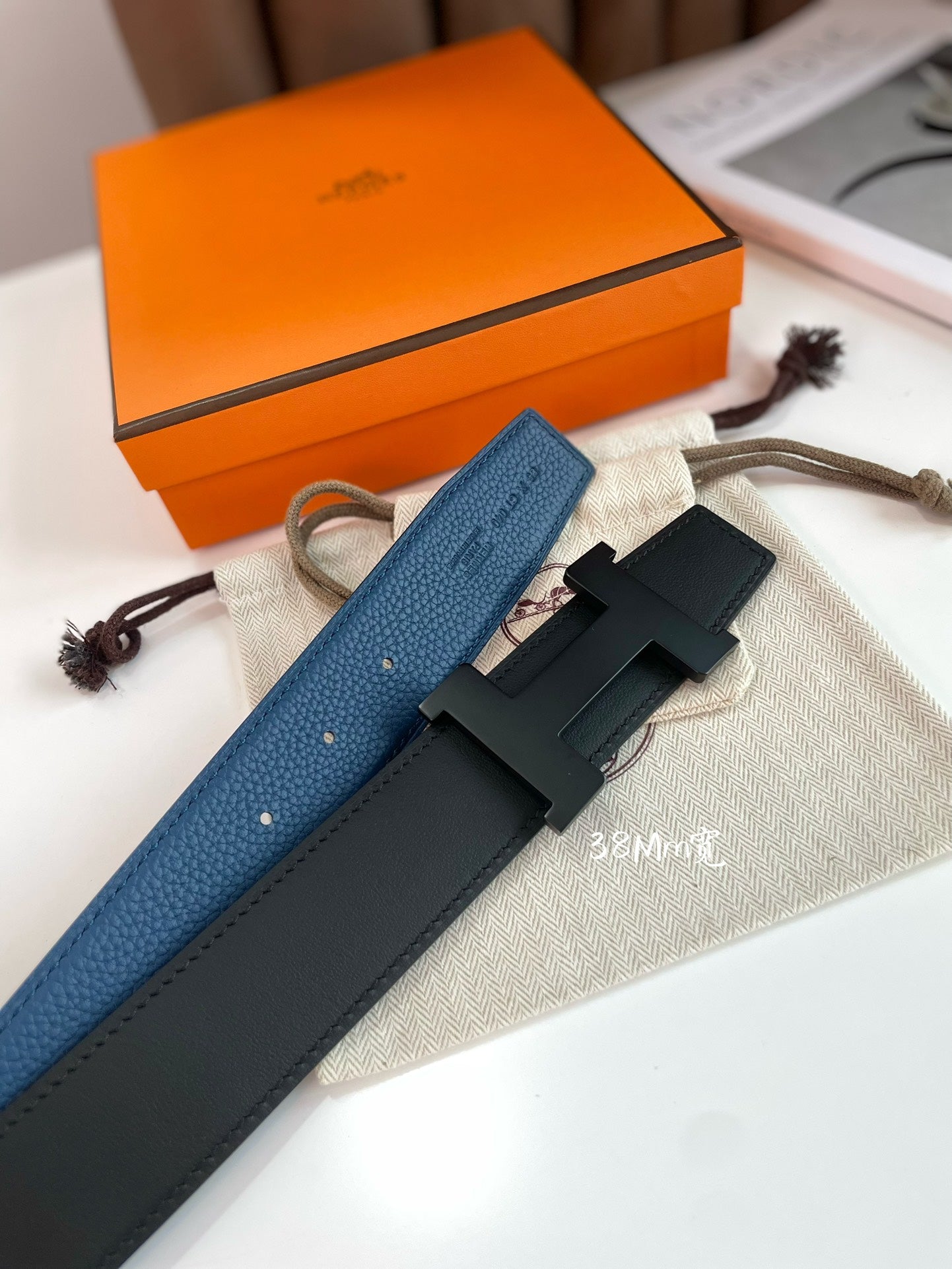 HERMES CONSTANCE BELT BUCKLE & REVERSIBLE NAVY BLUE AND BLACK LEATHER STRAP 38MM