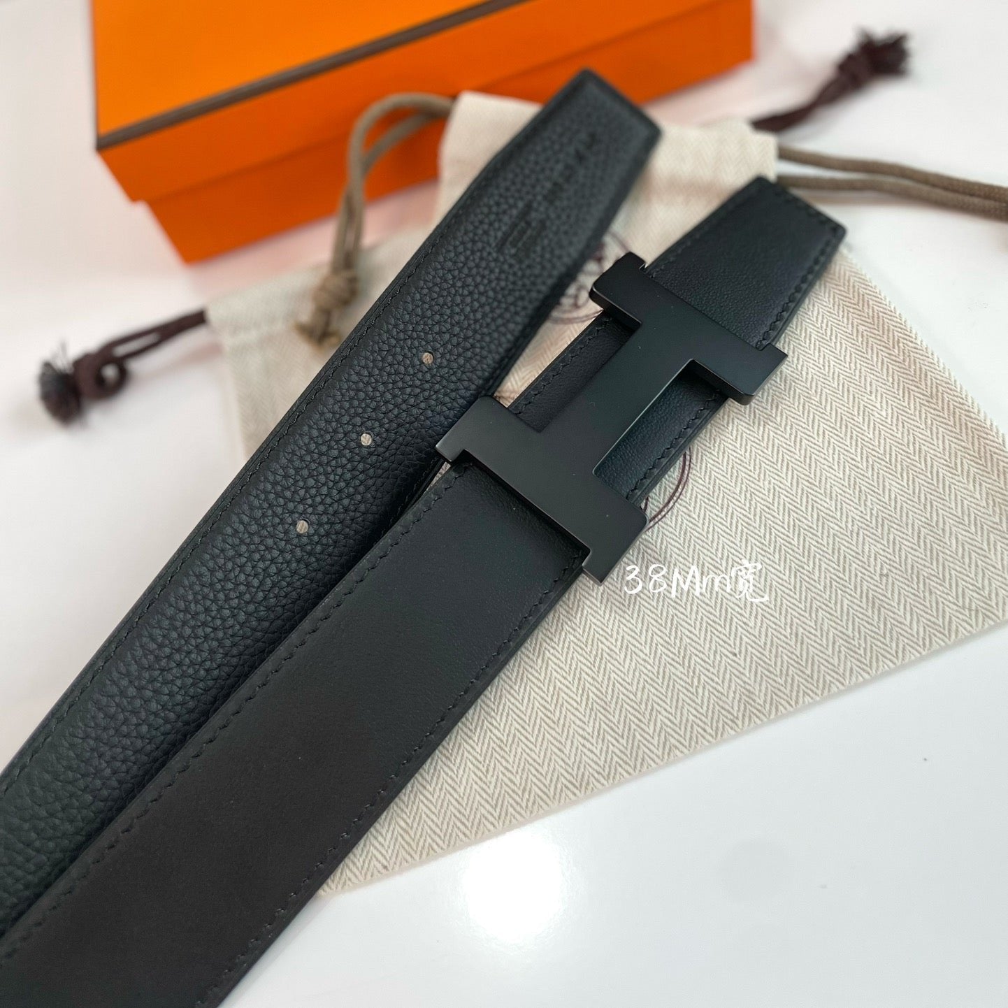 HERMES CONSTANCE BELT BUCKLE & REVERSIBLE  BLACK LEATHER STRAP 38MM