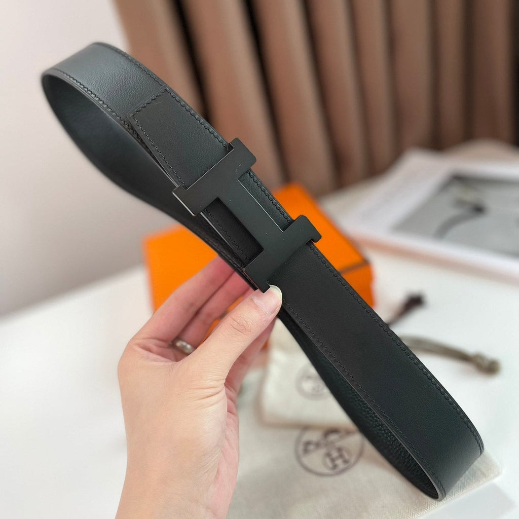 HERMES CONSTANCE BELT BUCKLE & REVERSIBLE  BLACK LEATHER STRAP 38MM