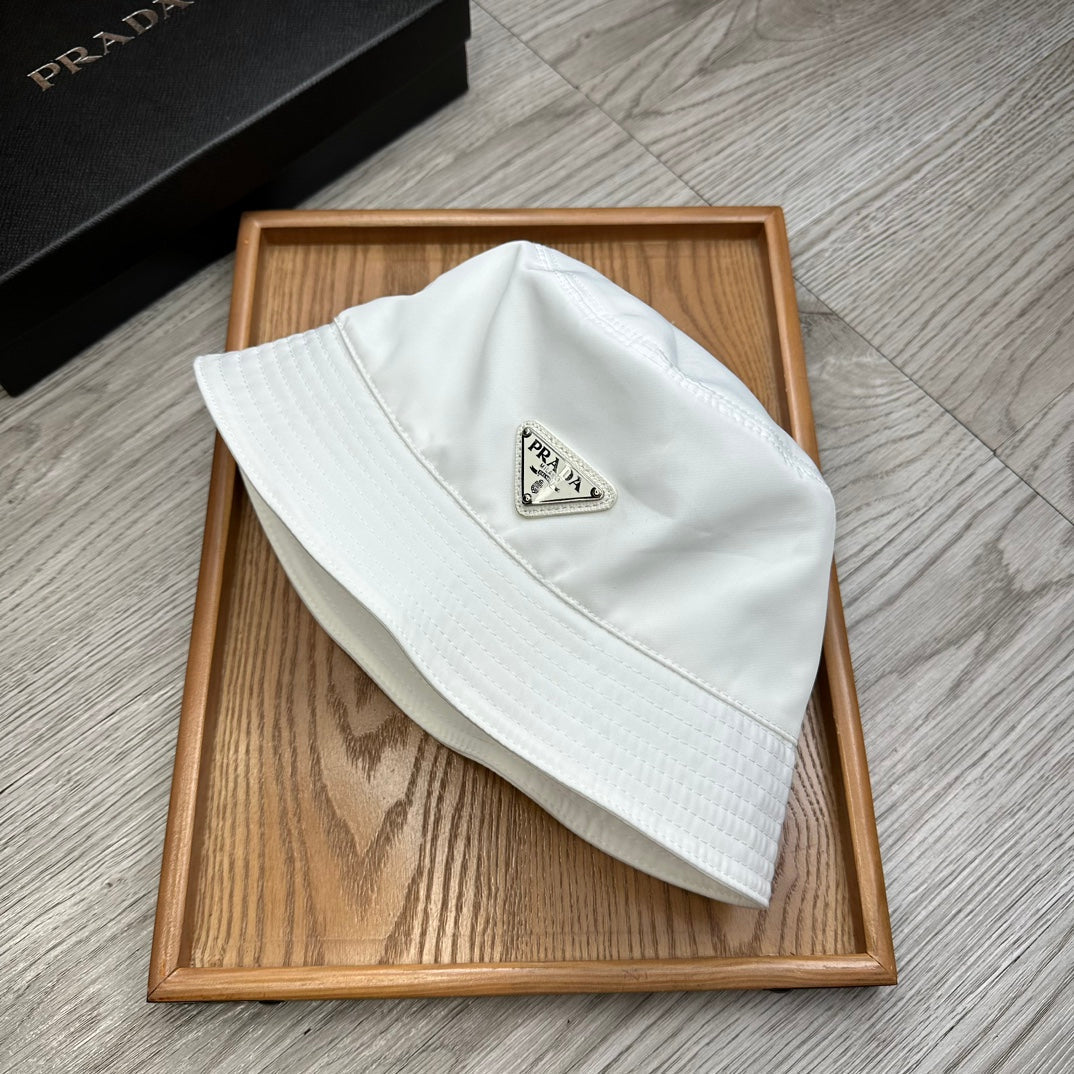 PRADA BUCKET HAT IN WHITE RE-NYLON 741389