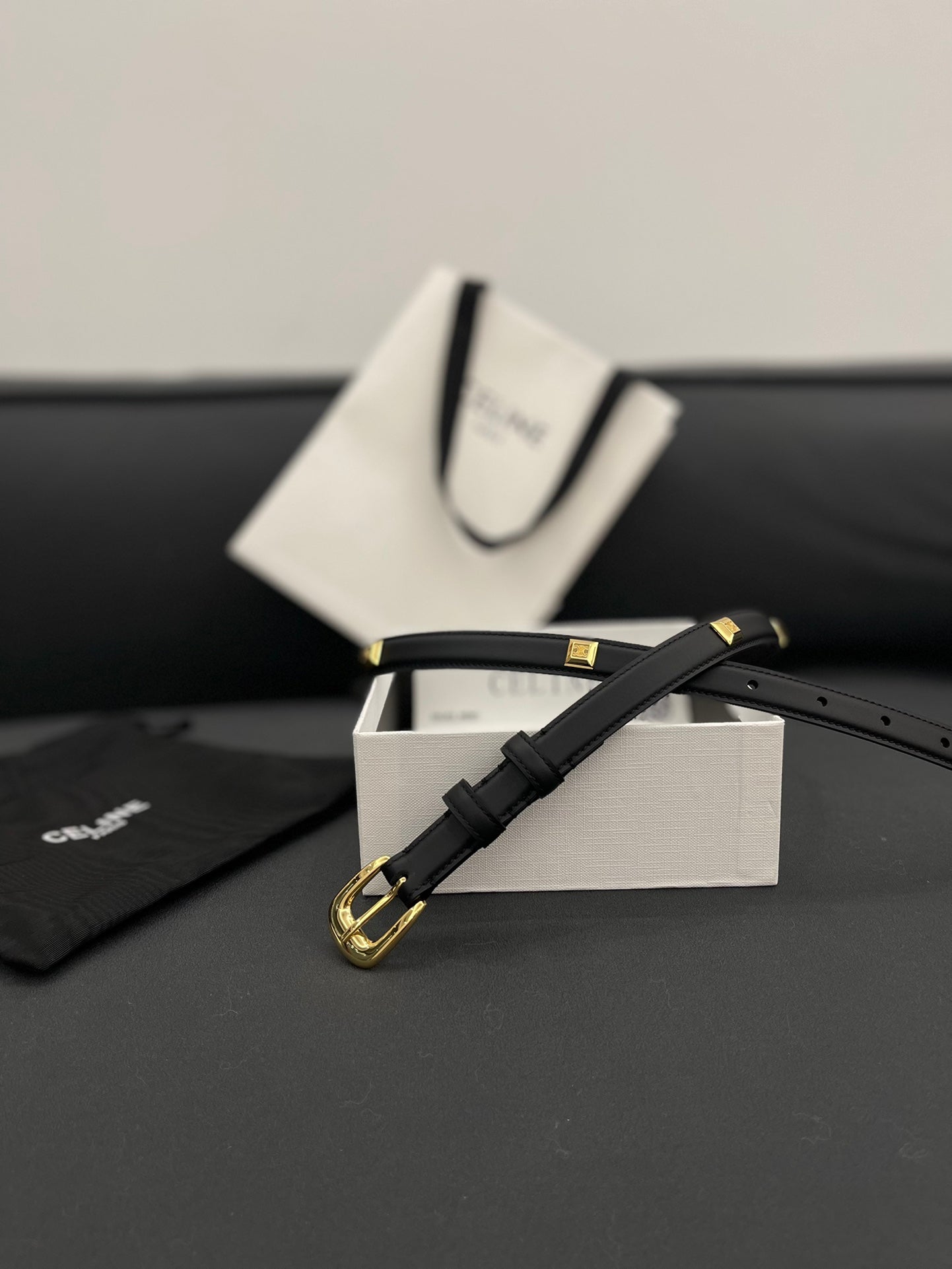 CELINE CL SMALL 18 MM TRIOMPHE BELT IN TAURILLON BLACK LEATHER GOLD HARDWARE