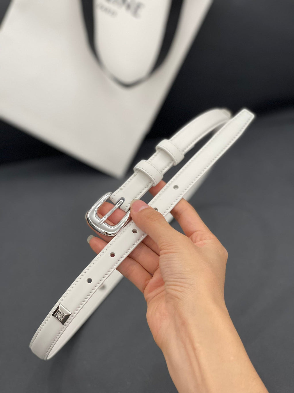 CELINE CL SMALL 18 MM TRIOMPHE BELT IN TAURILLON WHITE LEATHER SILVER HARDWARE