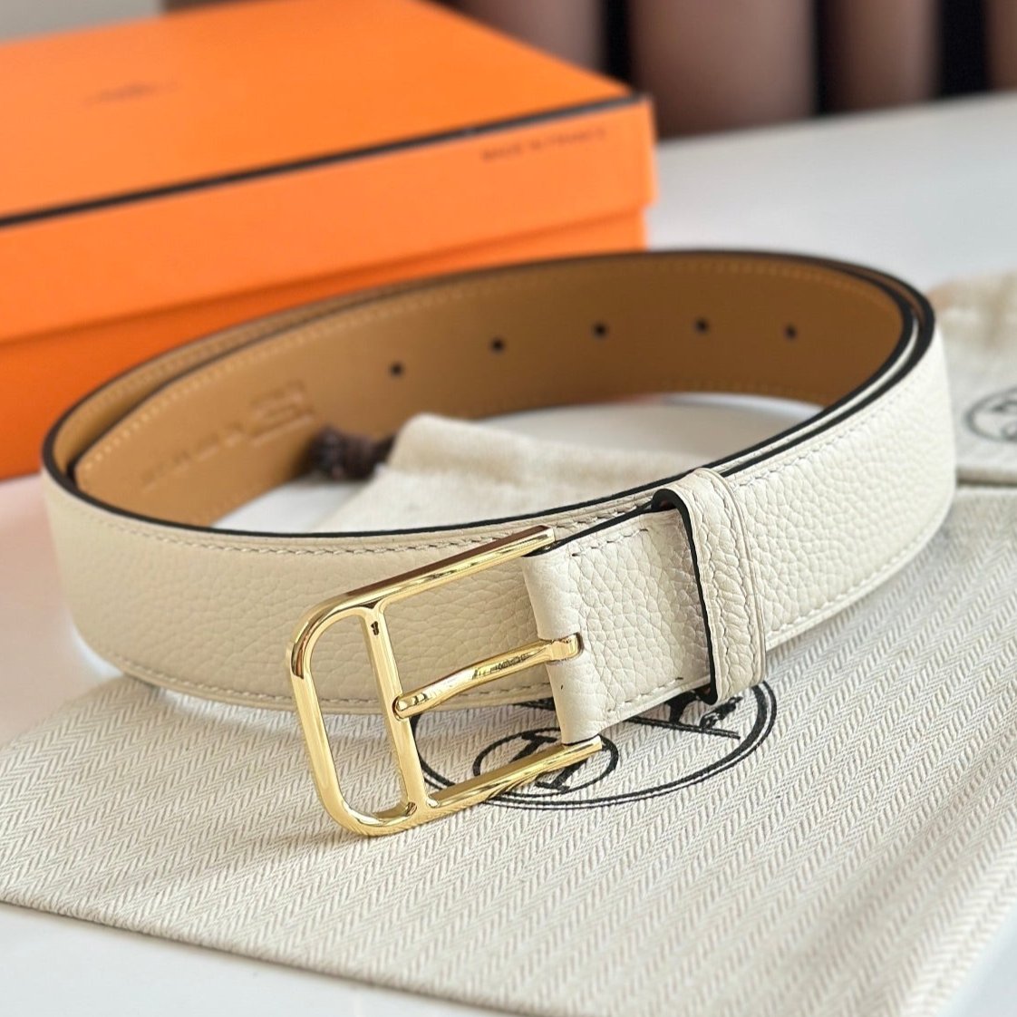HERMES ROMAIN 35MM BELT WHITE CREAM LEATHER GOLD HARDWARE