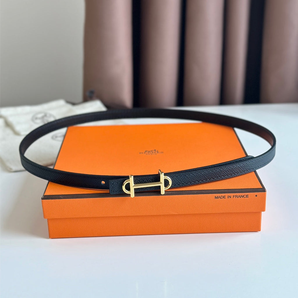 HERMES GAMMA BUCKLE & REVERSIBLE BLACK LEATHER STRAP 13MM GOLD HARDWARE