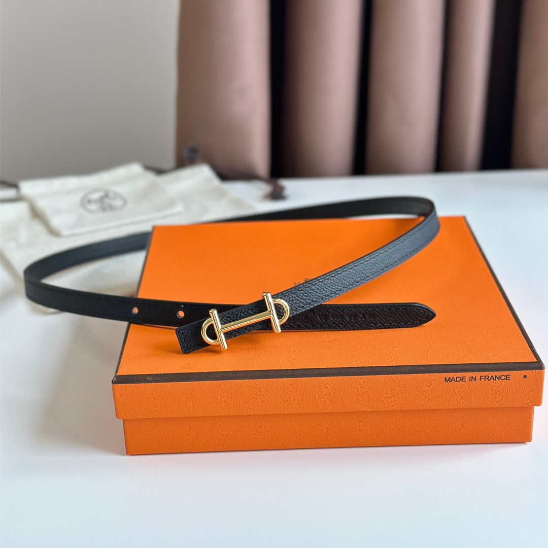 HERMES GAMMA BUCKLE & REVERSIBLE BLACK LEATHER STRAP 13MM GOLD HARDWARE