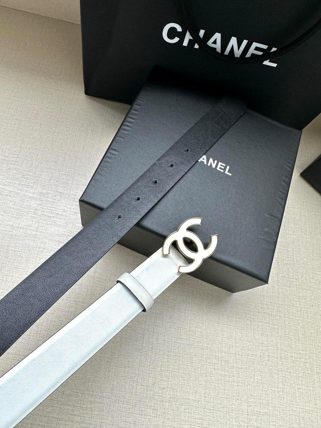 CHANEL 30MM BELT IN FULL WHITE SMOOTH CALFSKIN METAL HARDWARE