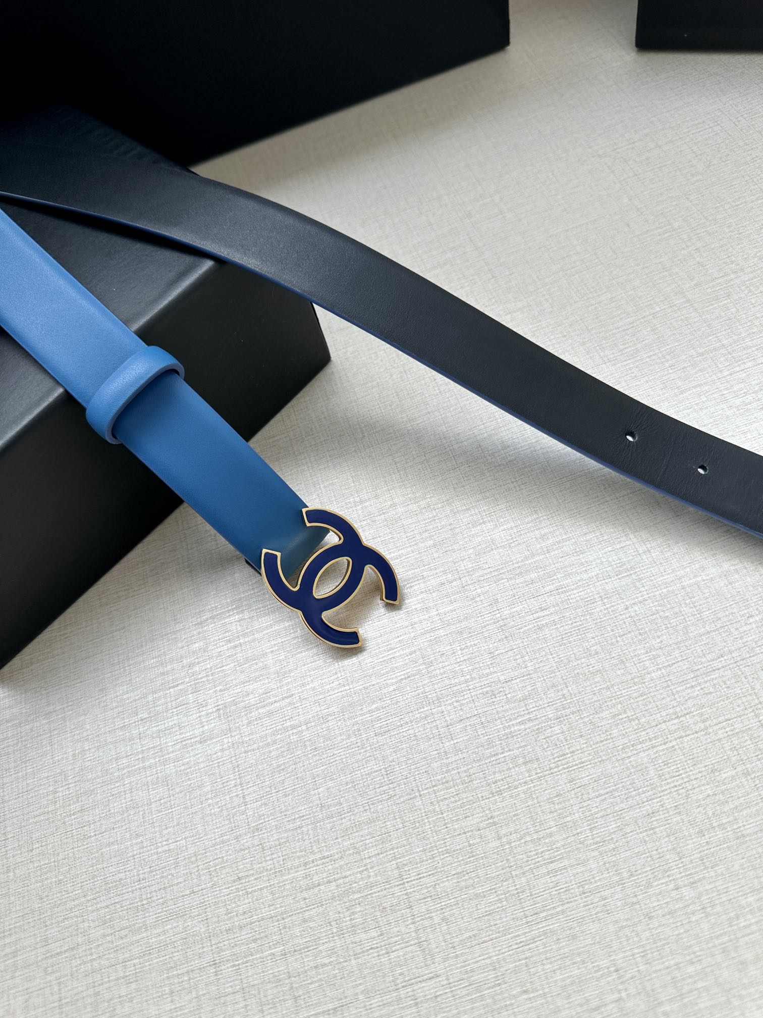 CHANEL 30MM BELT IN COBALT BLUE SMOOTH CALFSKIN METAL HARDWARE
