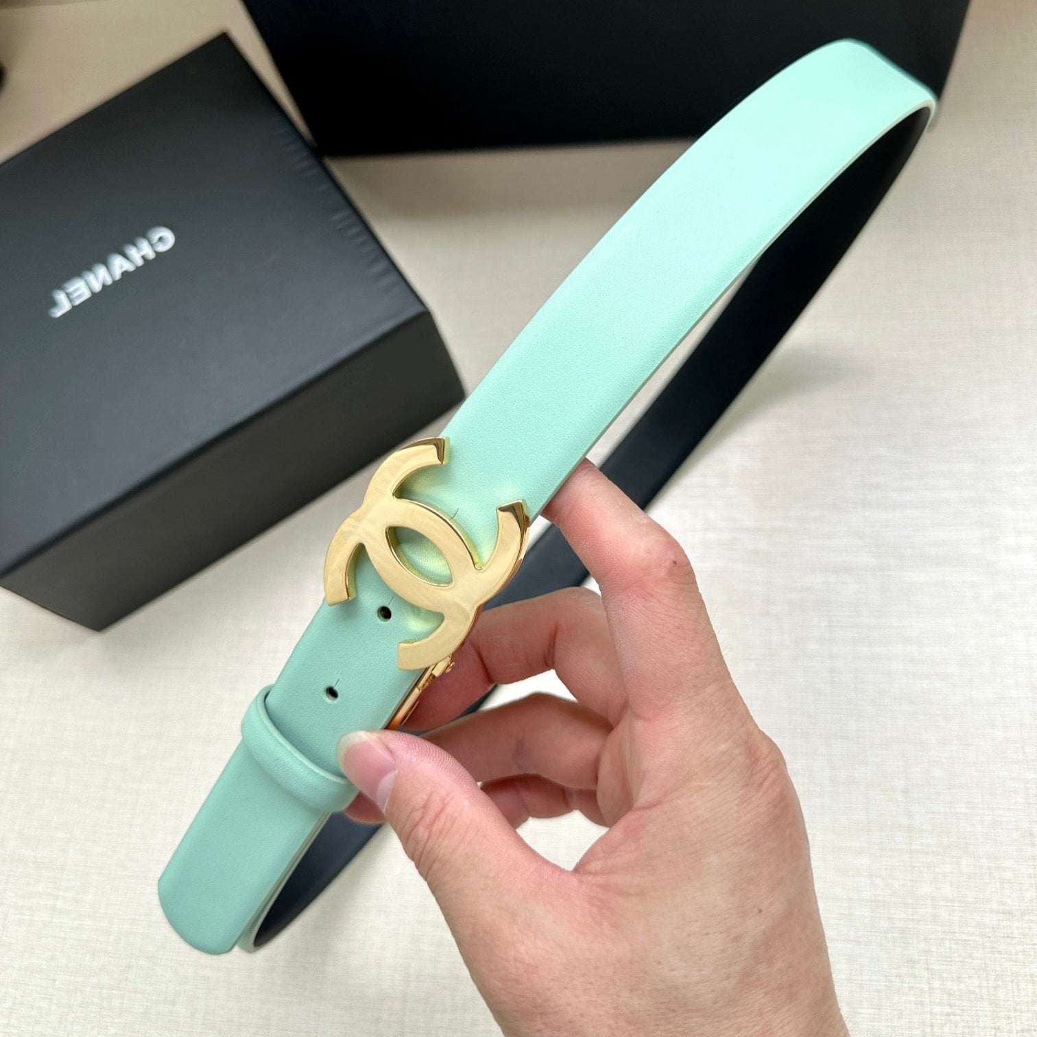 CHANEL 30MM BELT IN GREEN MINT AND BLACK CALFSKIN WITH GOLD HARDWARE