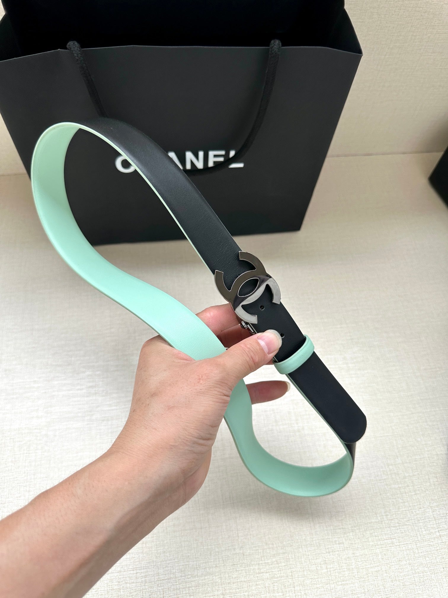 CHANEL 30MM BELT IN GREEN MINT AND BLACK CALFSKIN WITH SILVER HARDWARE