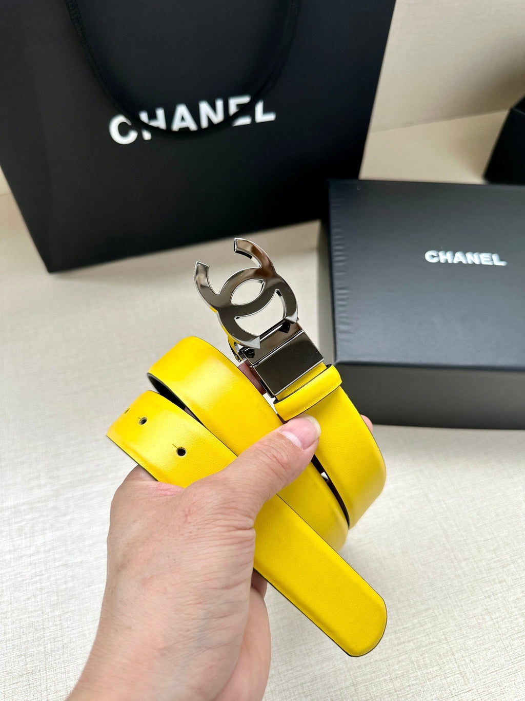 CHANEL 30MM BELT IN BRIGHT YELLOW AND BLACK CALFSKIN WITH GOLD HARDWARE