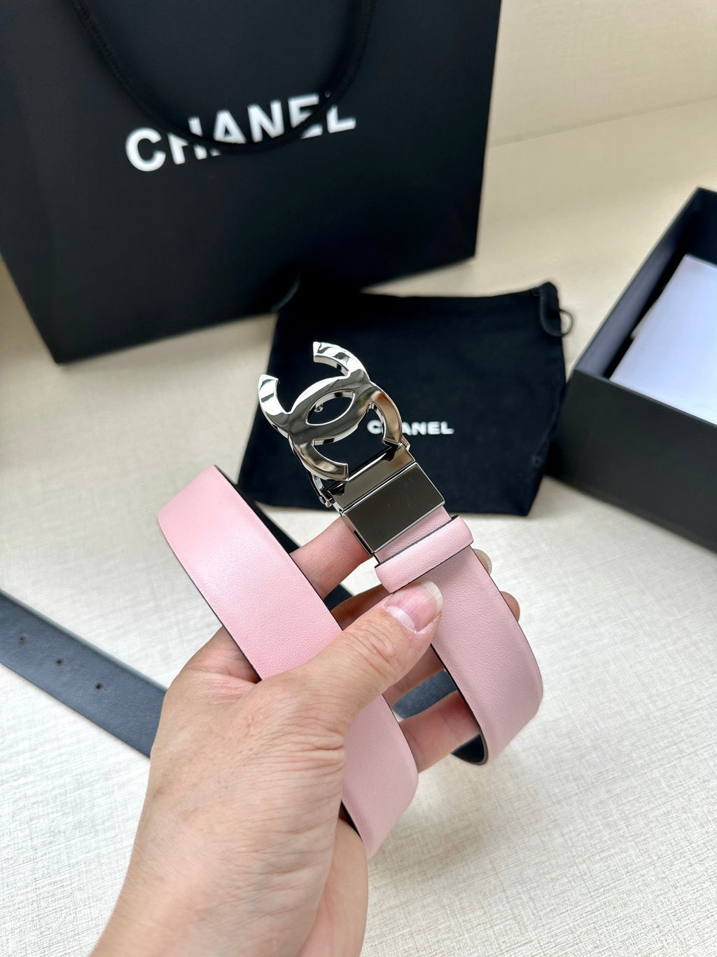 CHANEL 30MM BELT IN LIGHT PINK AND BLACK CALFSKIN WITH SILVER HARDWARE