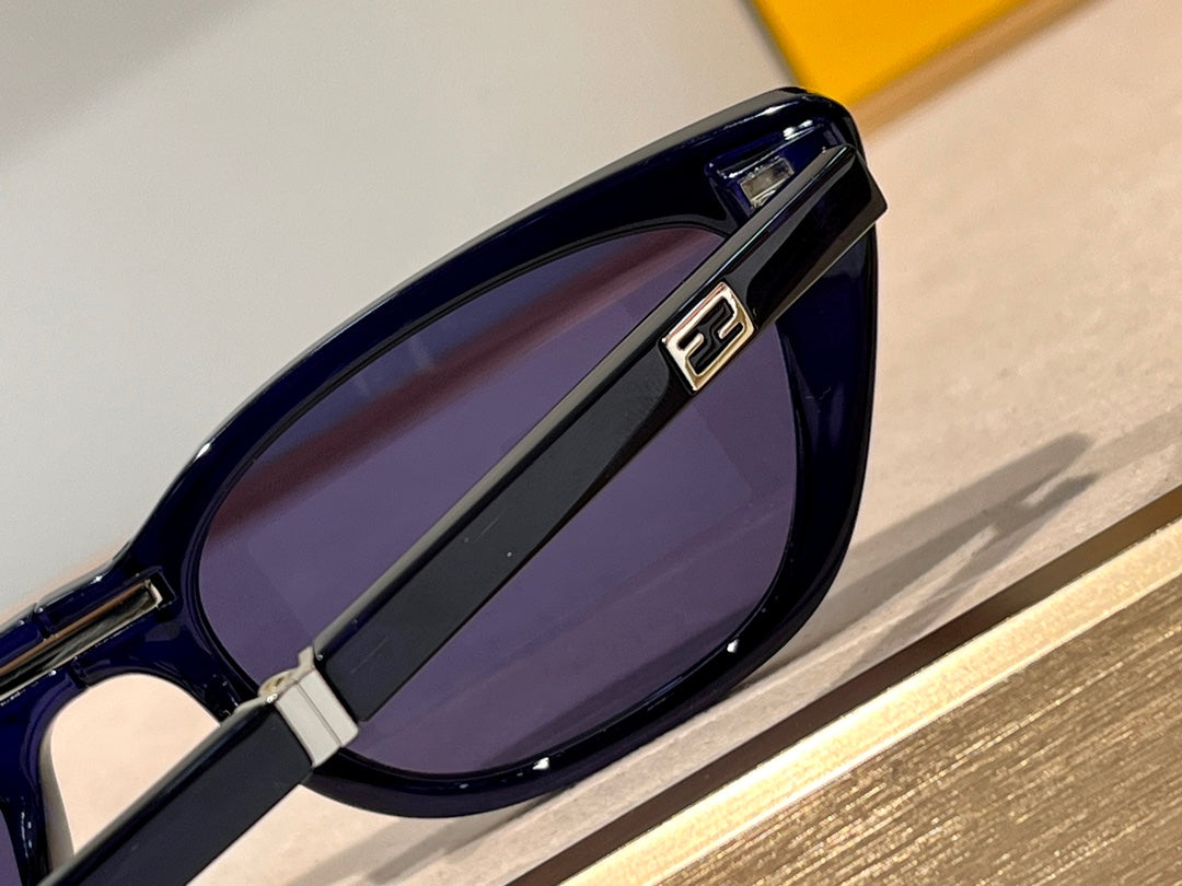 FENDI FOLDABLE FF DIAMONDS CAT EYE SUNGLASSES 548844 IN ACETATE