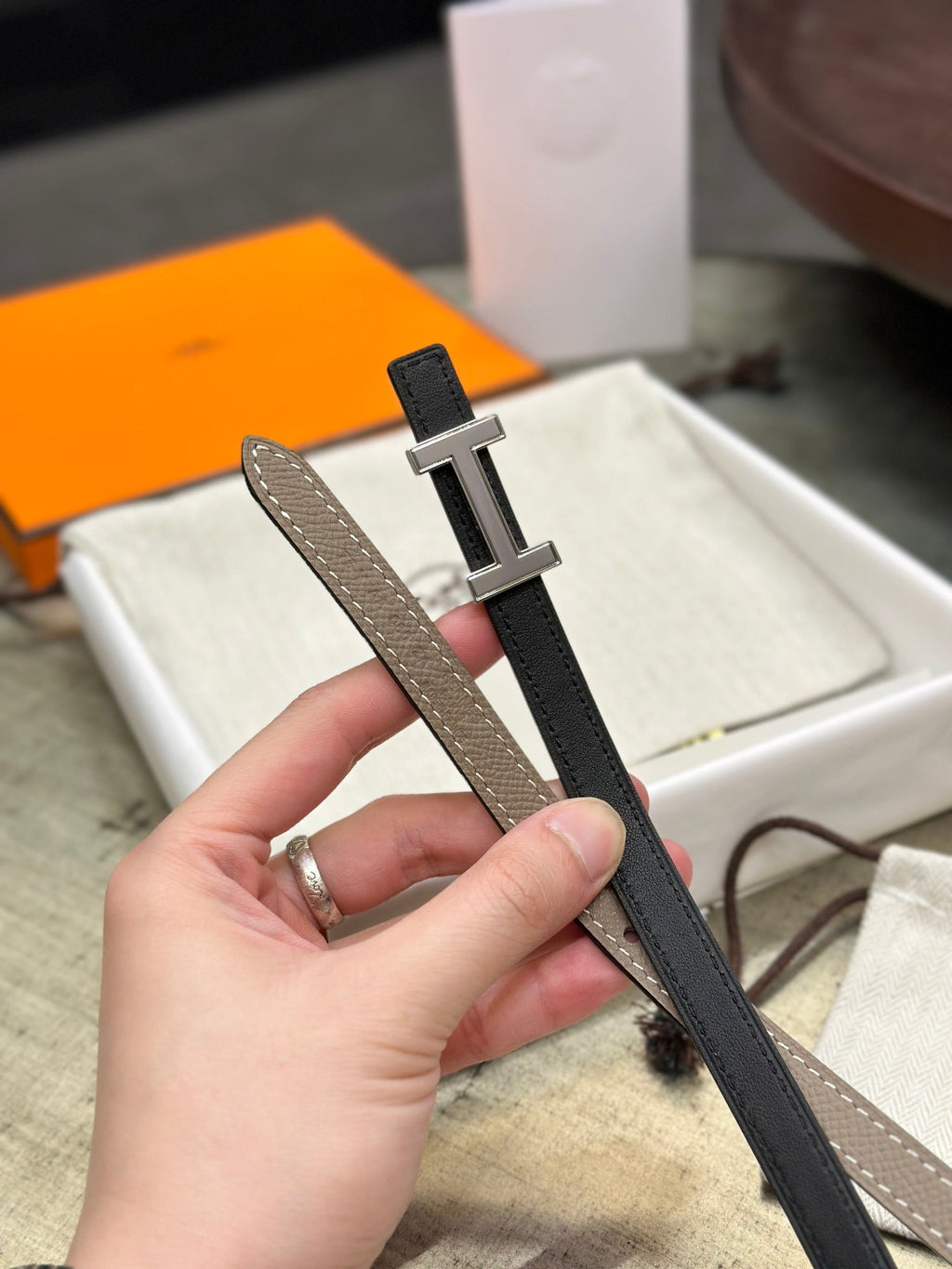 HERMES FOCUS BUCKLE & REVERSIBLE KHAKI BROWN AND BLACK LEATHER STRAP 13MM SILVER HARDWARE
