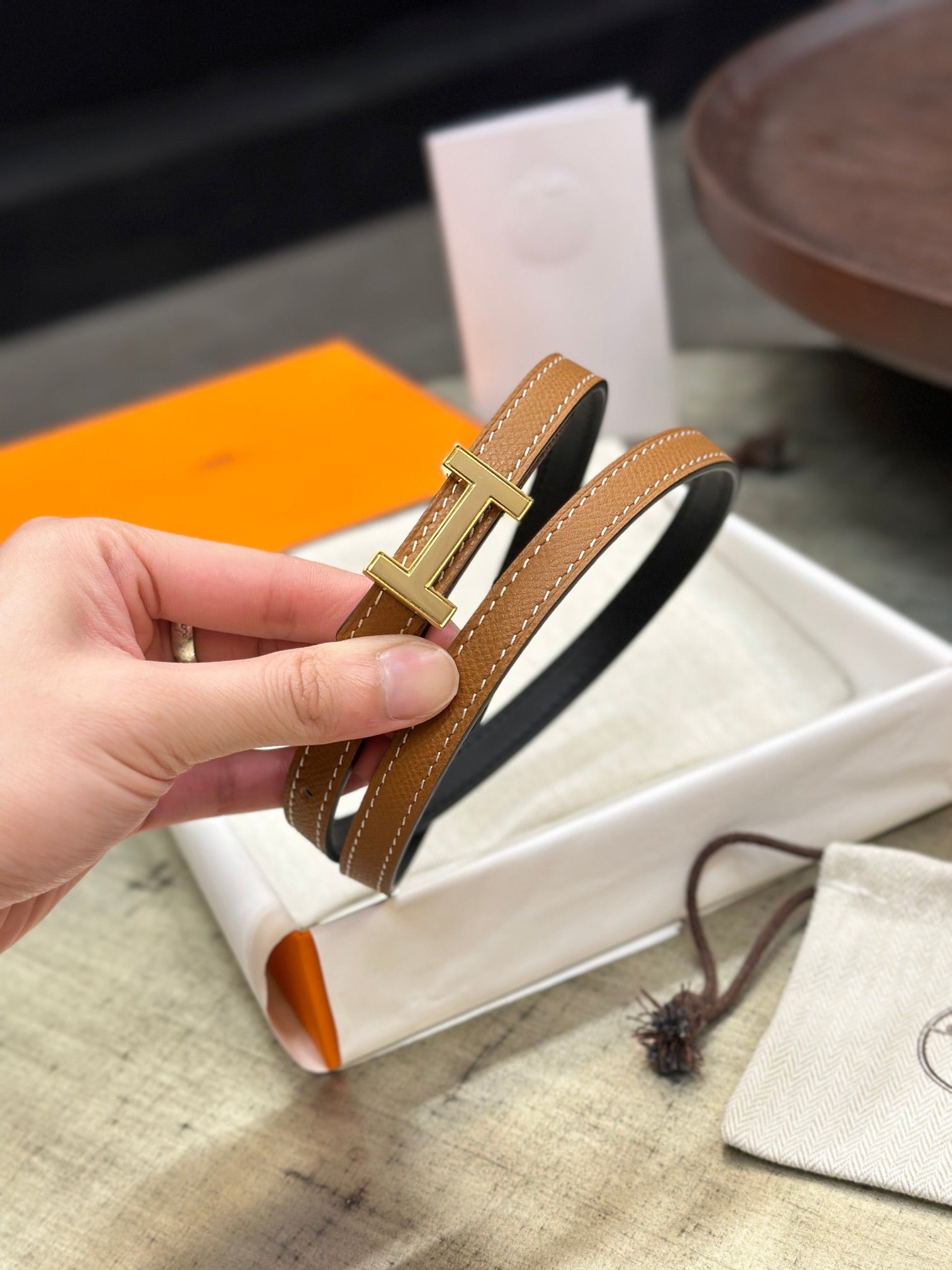 HERMES FOCUS BUCKLE & REVERSIBLE TAWNY BROWN AND BLACK LEATHER STRAP 13MM GOLD HARDWARE