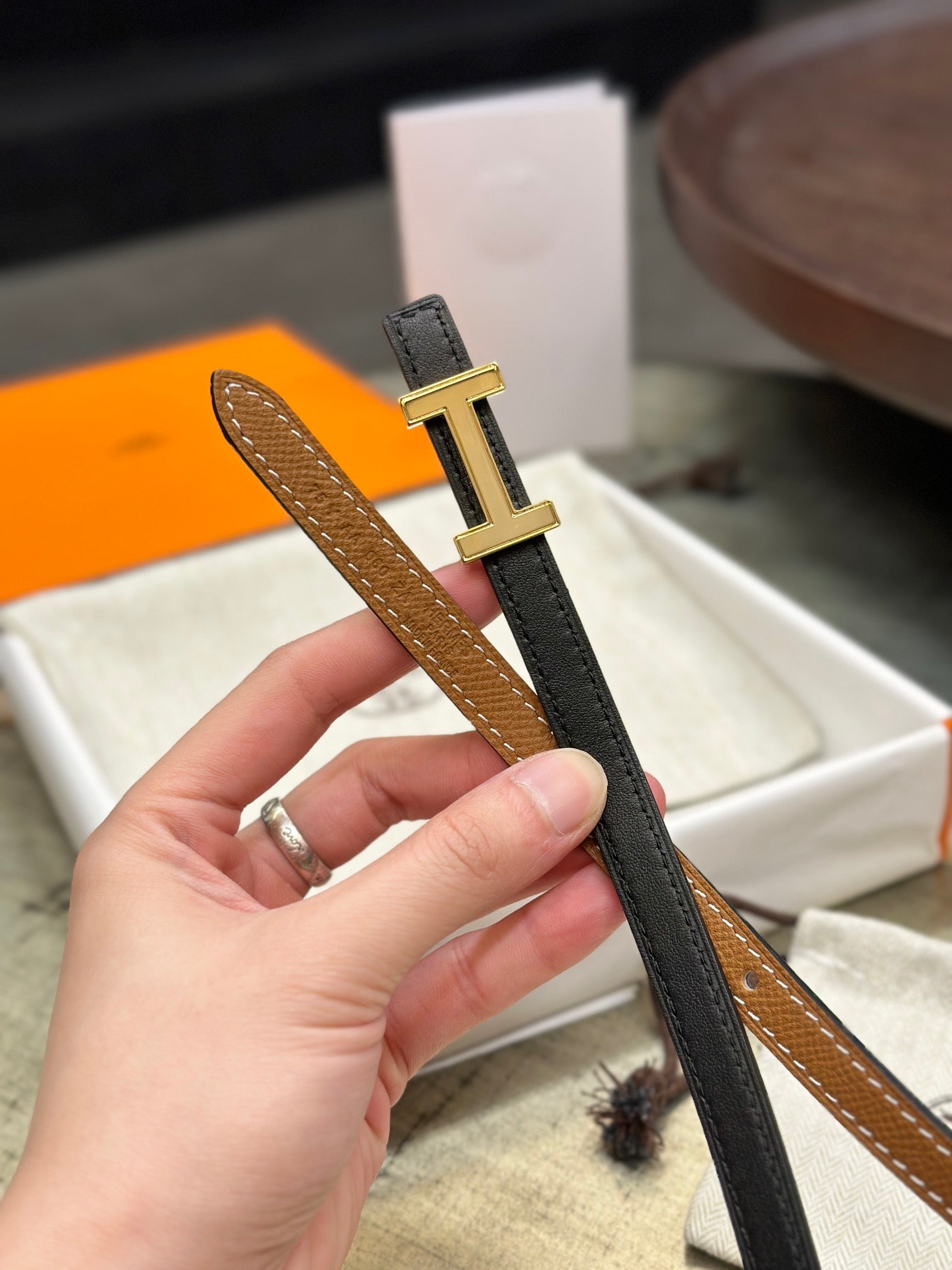 HERMES FOCUS BUCKLE & REVERSIBLE TAWNY BROWN AND BLACK LEATHER STRAP 13MM GOLD HARDWARE