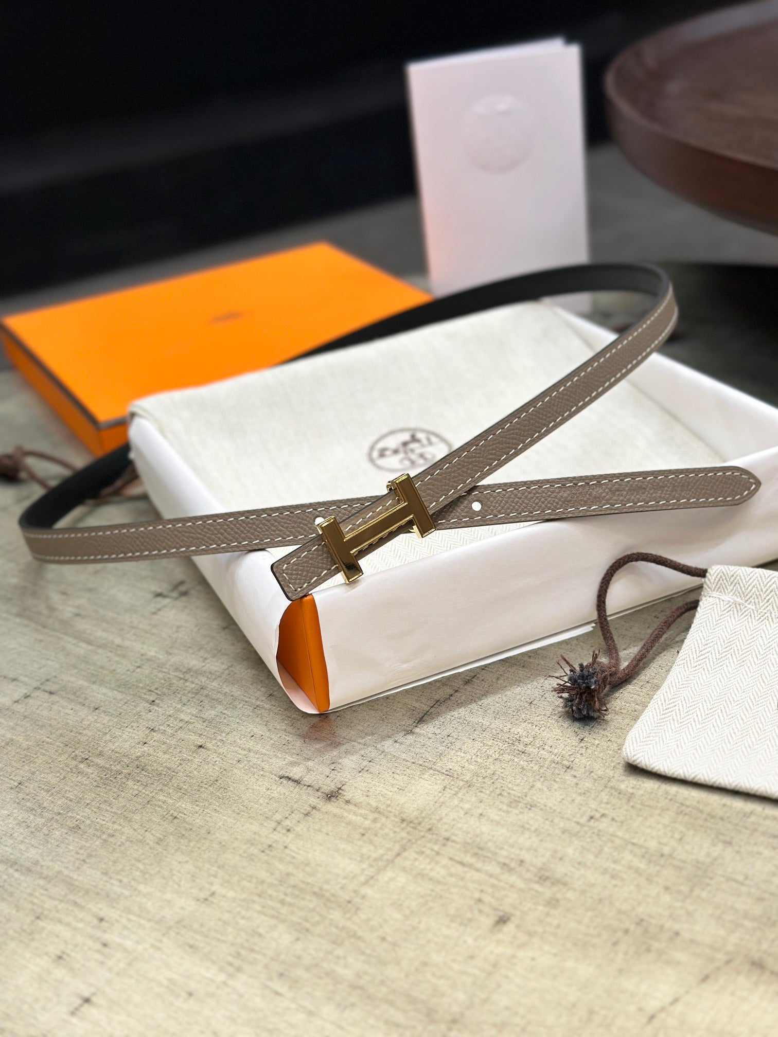HERMES FOCUS BUCKLE & REVERSIBLE BLACK AND KHAKI BROWN LEATHER STRAP 13MM GOLD HARDWARE