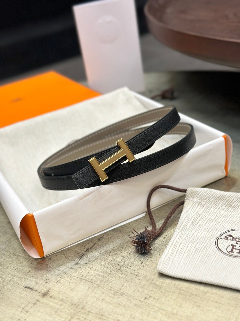 HERMES FOCUS BUCKLE & REVERSIBLE BLACK AND KHAKI BROWN LEATHER STRAP 13MM GOLD HARDWARE