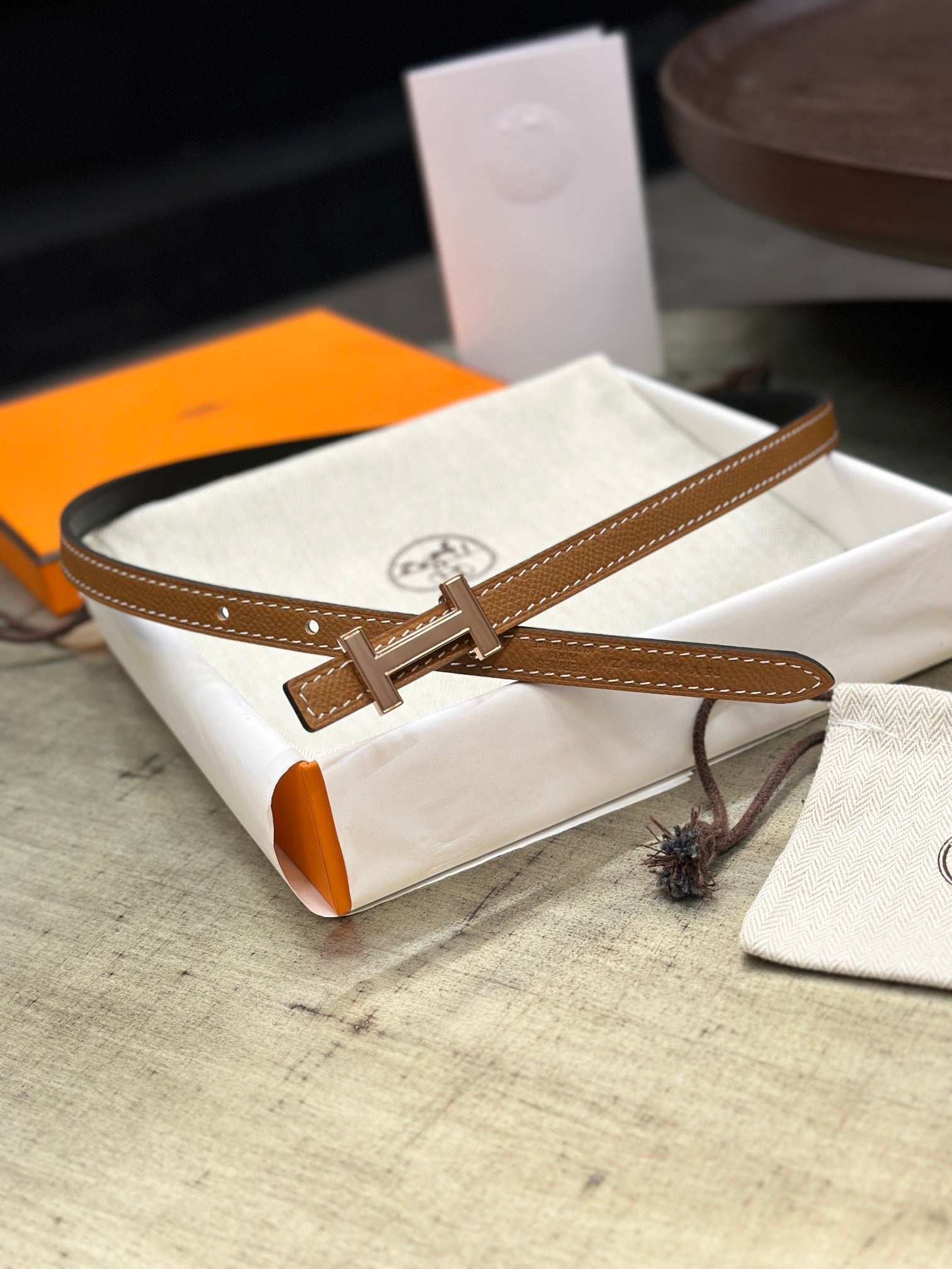 HERMES FOCUS BUCKLE & REVERSIBLE BLACK AND TAWNY BROWN LEATHER STRAP 13MM COPPER HARDWARE