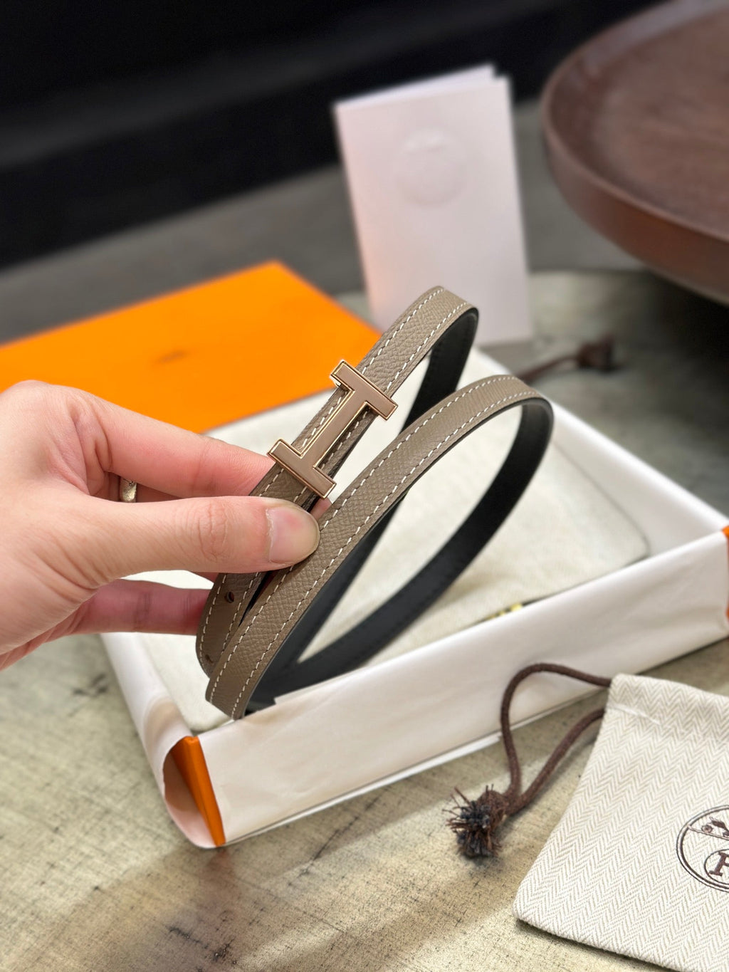 HERMES FOCUS BUCKLE & REVERSIBLE BLACK AND CAMEL BROWN LEATHER STRAP 13MM COPPER HARDWARE