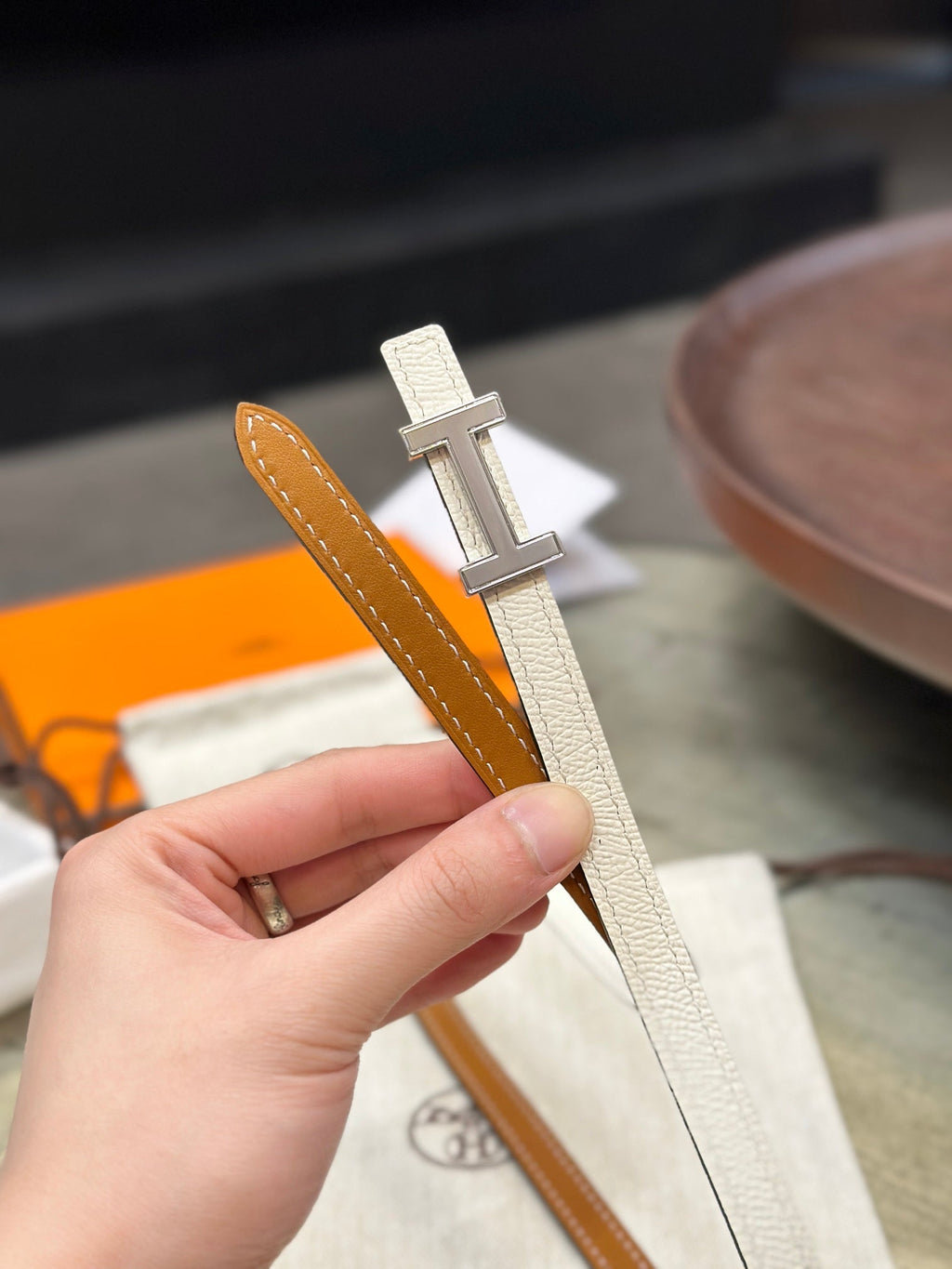 HERMES FOCUS BUCKLE & REVERSIBLE BRONZE BROWN AND WHITE LEATHER STRAP 13MM SILVER HARDWARE