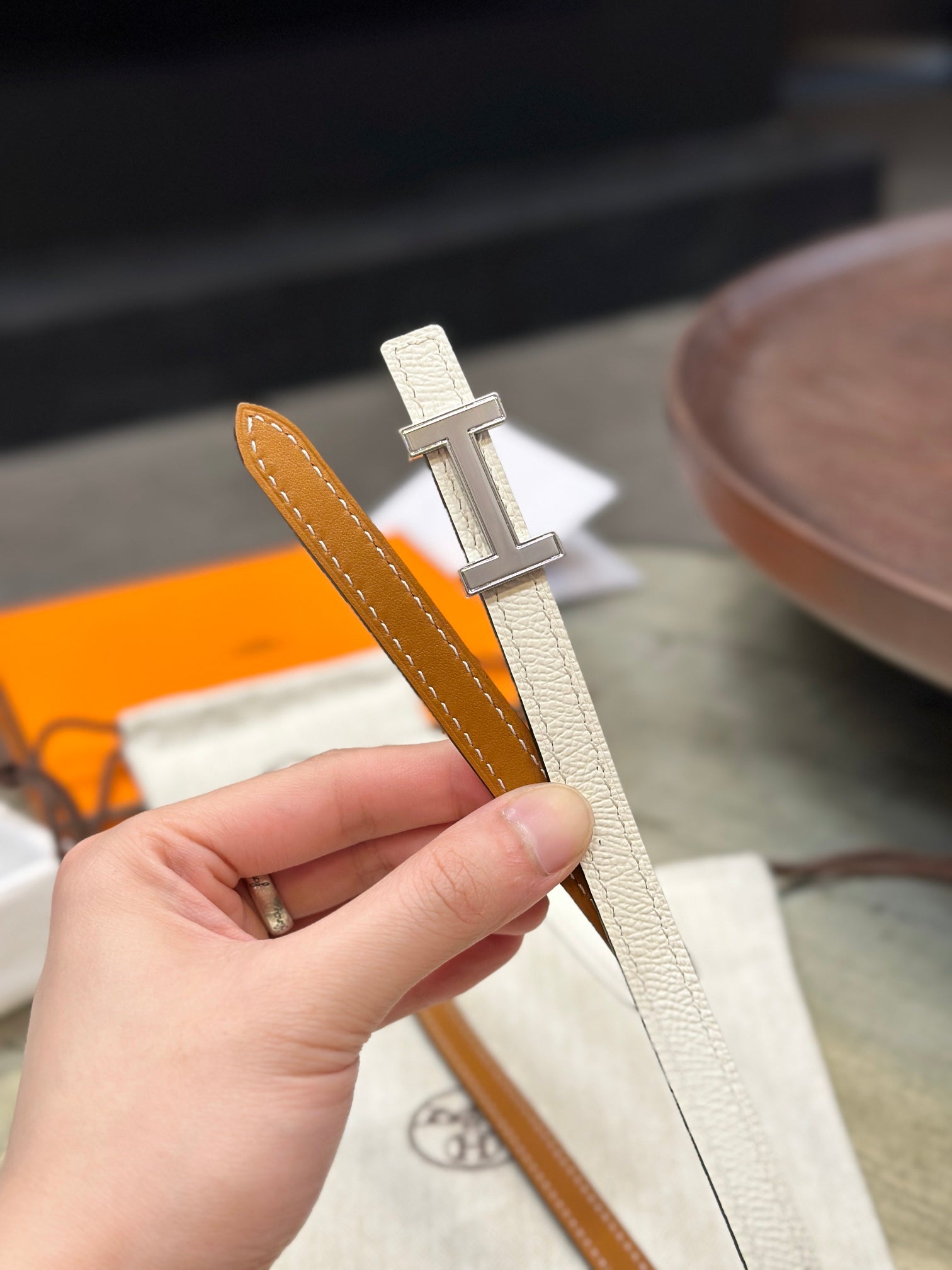 HERMES FOCUS BUCKLE & REVERSIBLE BRONZE BROWN AND WHITE LEATHER STRAP 13MM SILVER HARDWARE